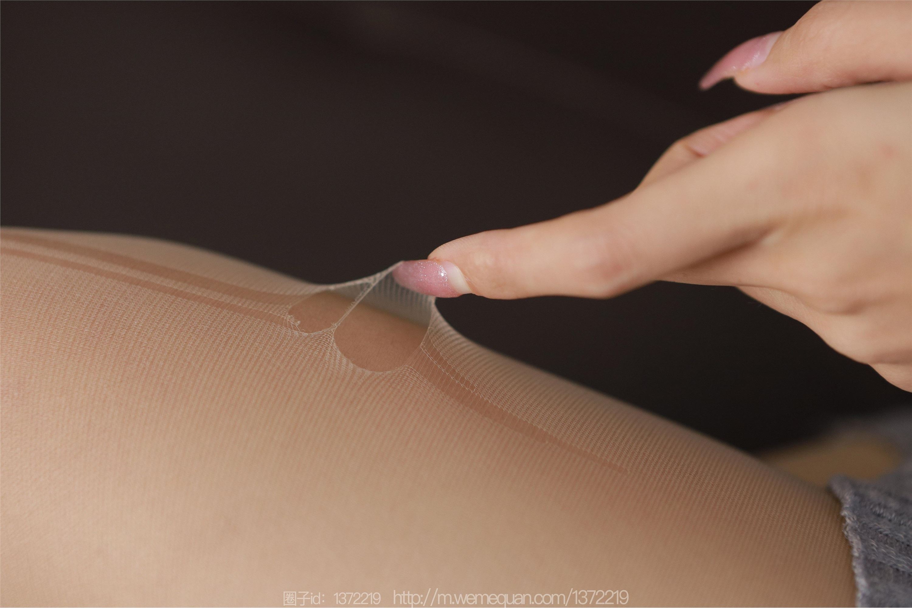 图片[12]-IESS异思趣向期期2023.03.14期丝享家期1390期美子《纽扣包臀裙》-秀人网