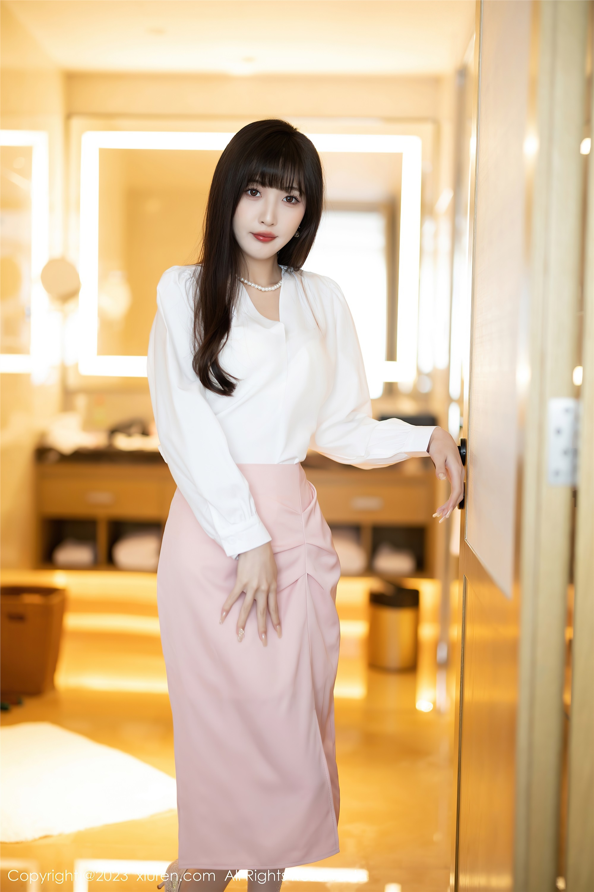 Xiuren秀人网期2023.07.27期N第7147期林星阑-套图网