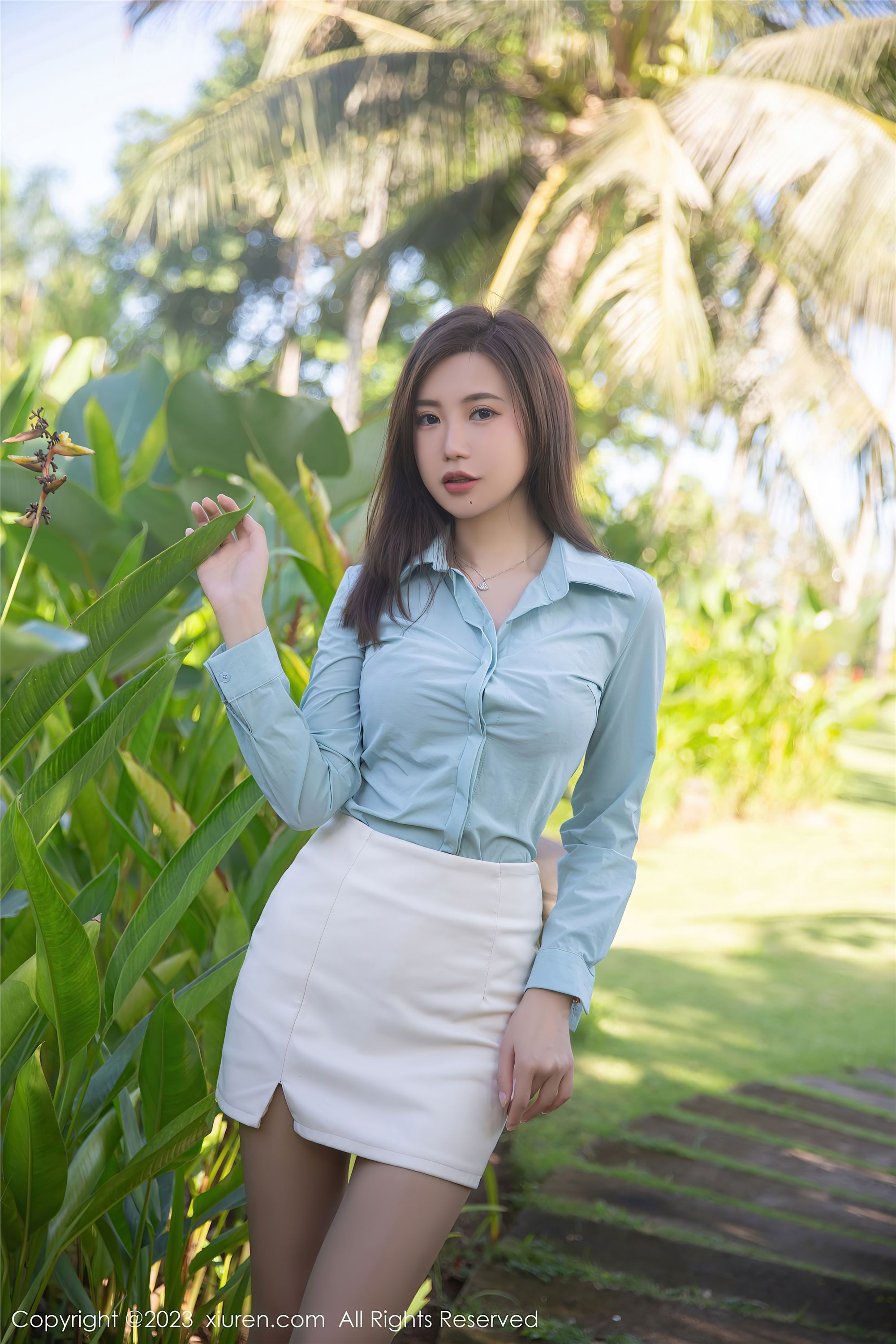 Xiuren秀人网期2023.07.28期N第7152期绮里嘉ula-套图网