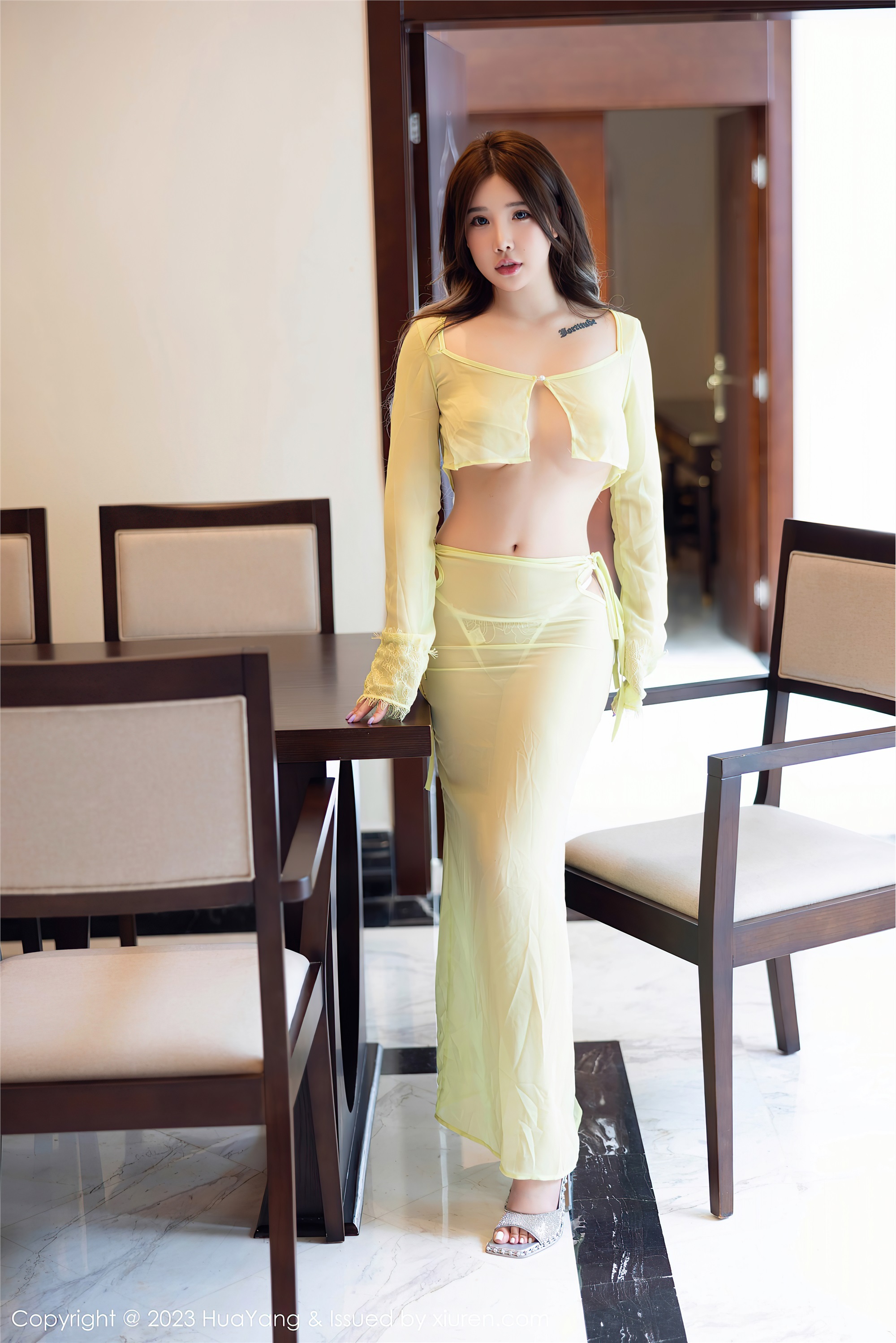 HuaYang花漾show期2023.08.02期VOL.540期小海臀Rena-套图网