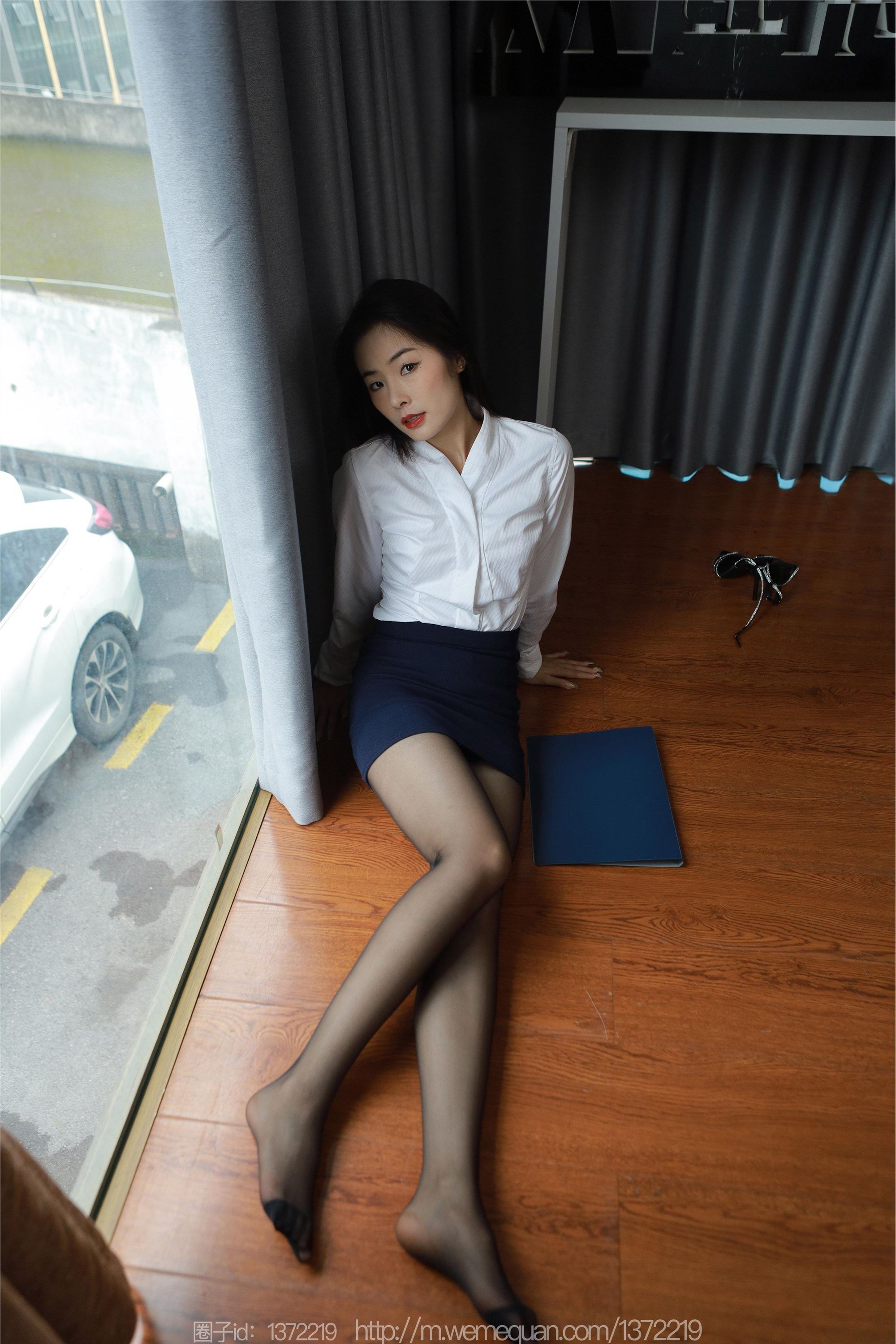 图片[40]-IESS异思趣向期期2023.03.15期丝享家期1391期小金《落地窗制服》-秀人网
