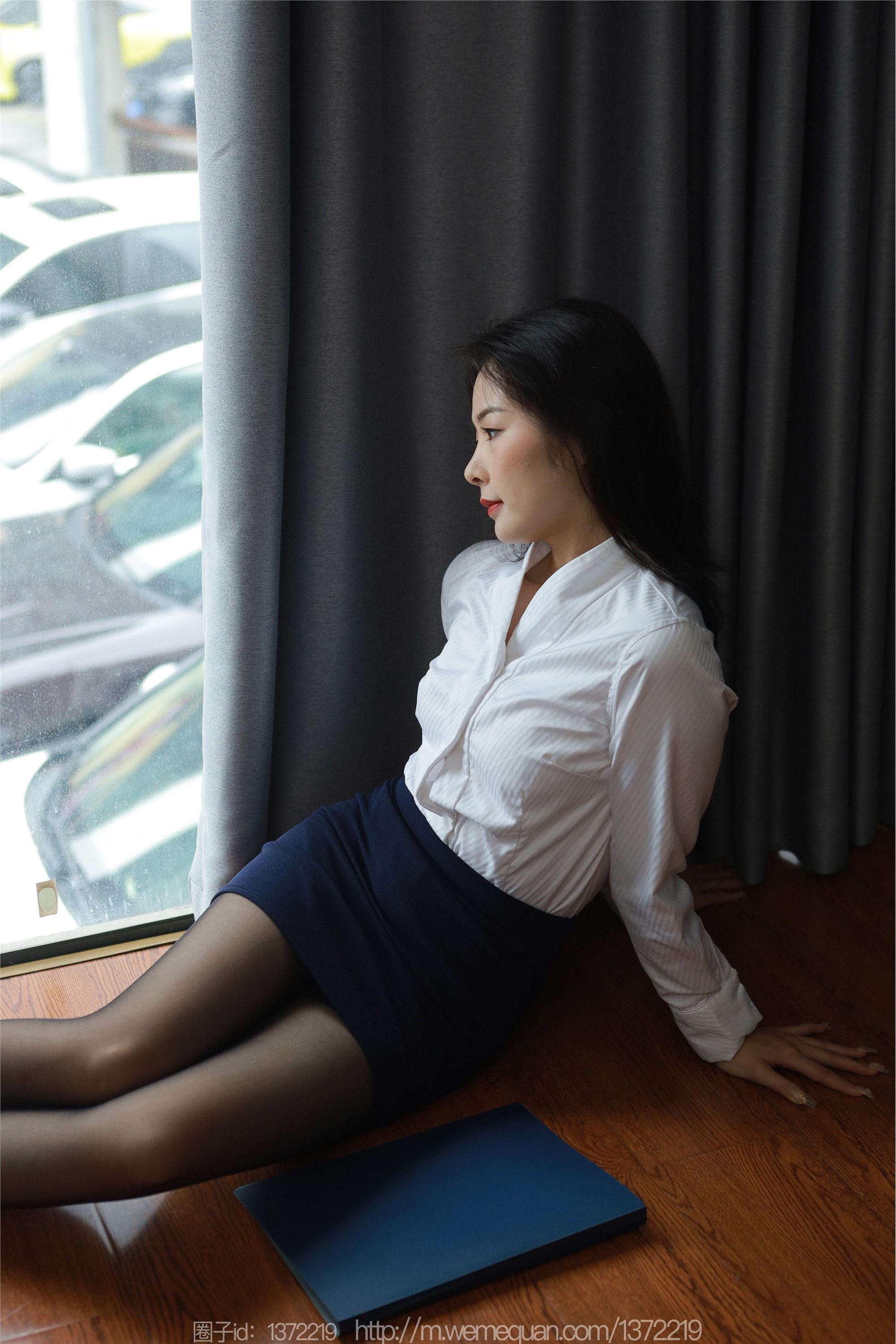 图片[44]-IESS异思趣向期期2023.03.15期丝享家期1391期小金《落地窗制服》-秀人网