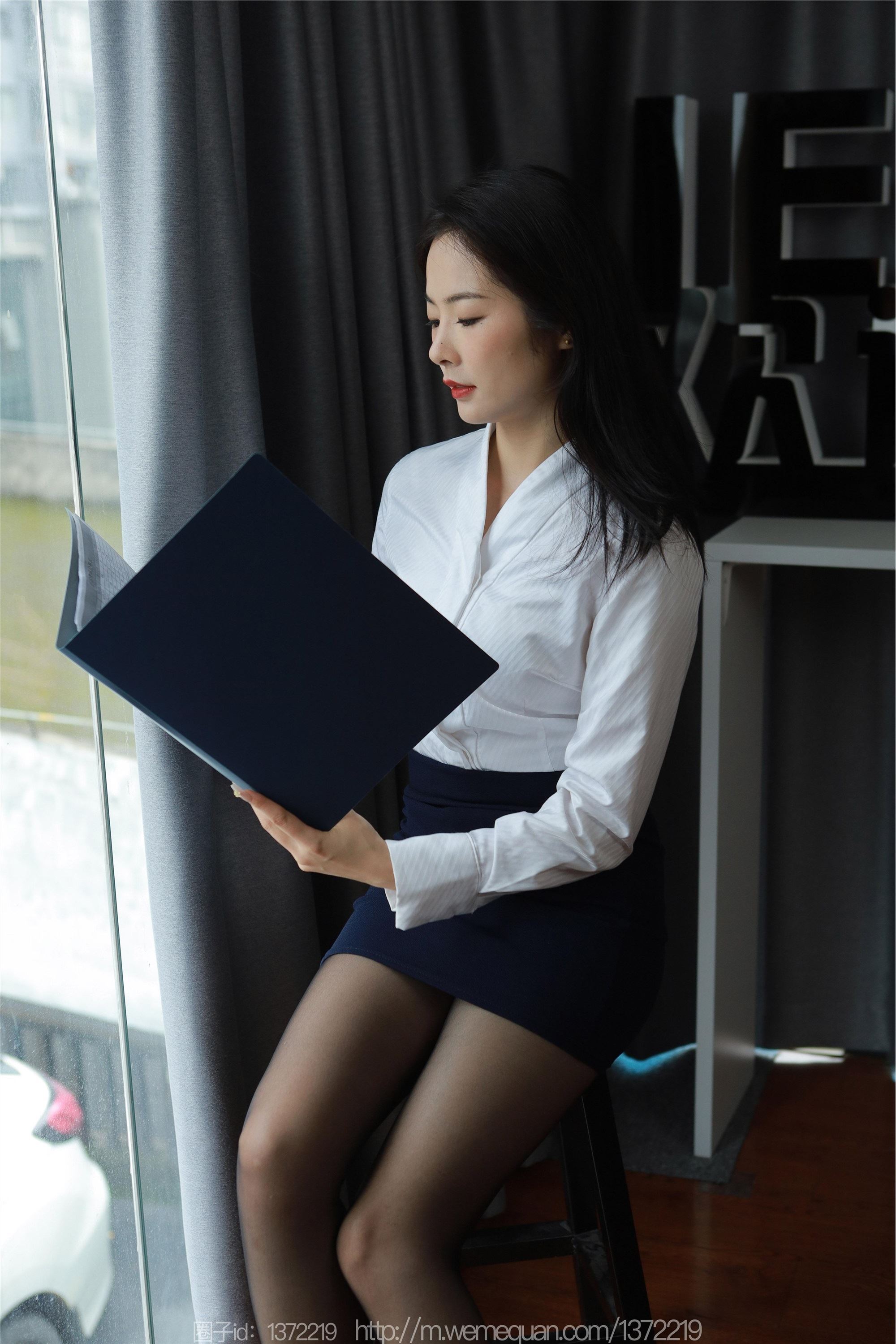 图片[6]-IESS异思趣向期期2023.03.15期丝享家期1391期小金《落地窗制服》-秀人网