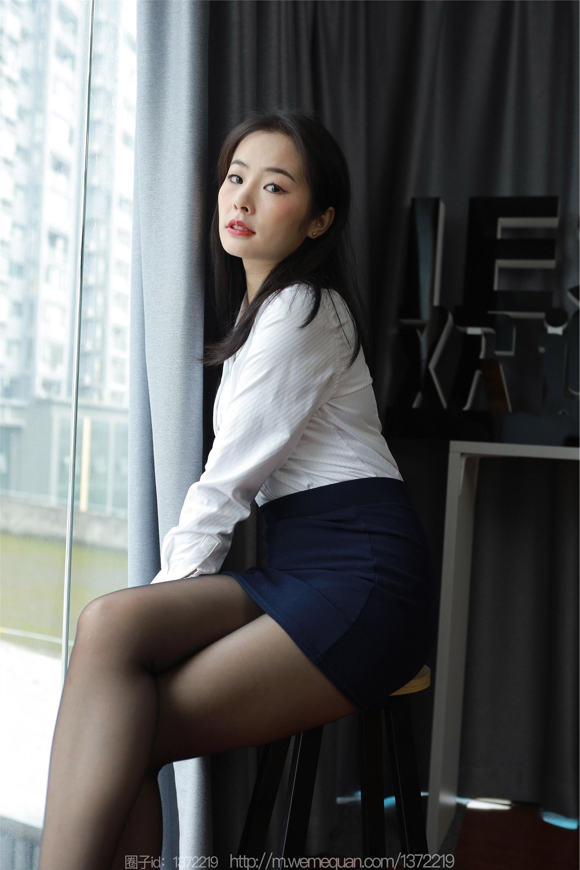 图片[85]-IESS异思趣向期期2023.03.15期丝享家期1391期小金《落地窗制服》-秀人网