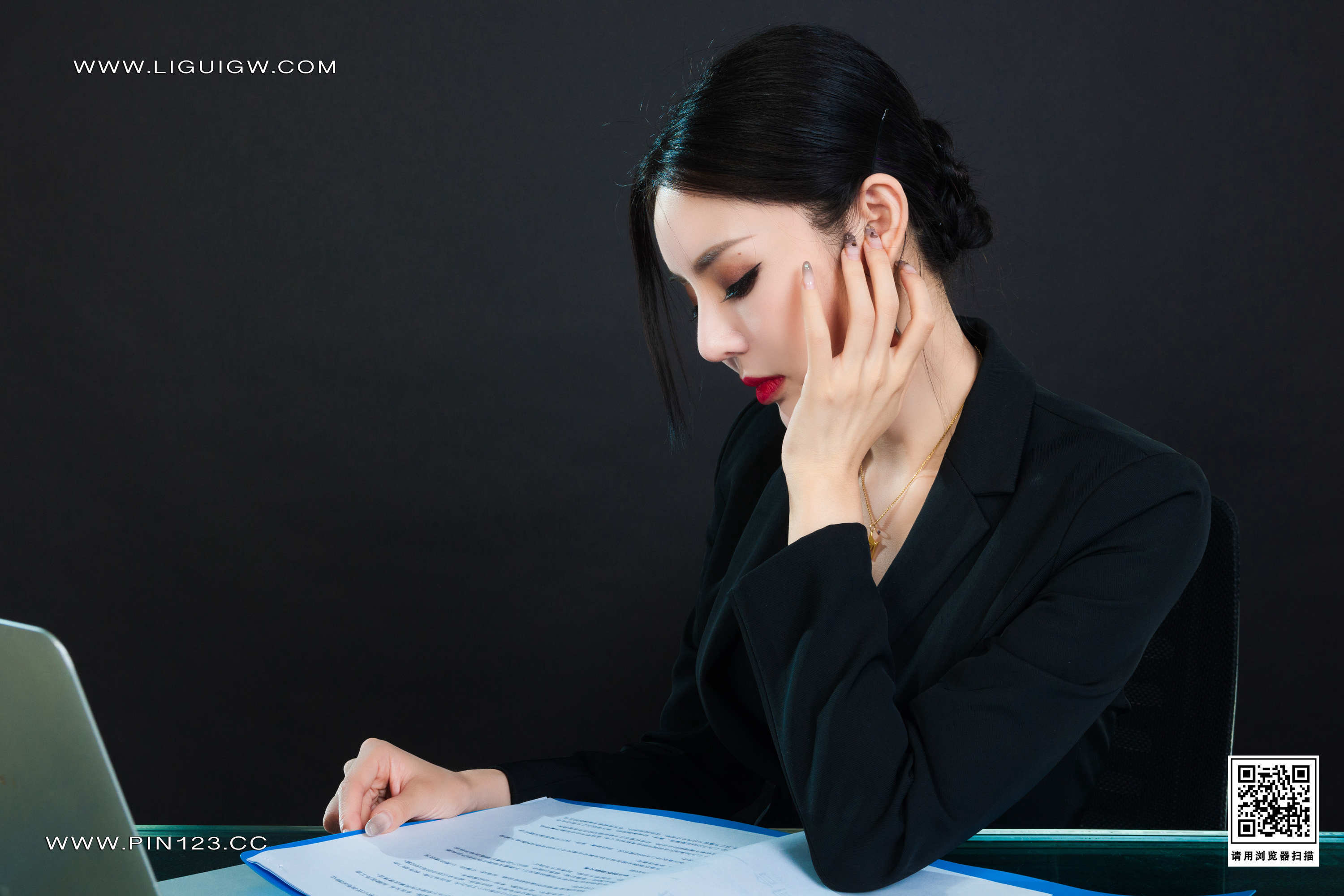 图片[2]-Ligui丽柜期期2023-10-02期合同陷阱期上期凉儿-秀人网