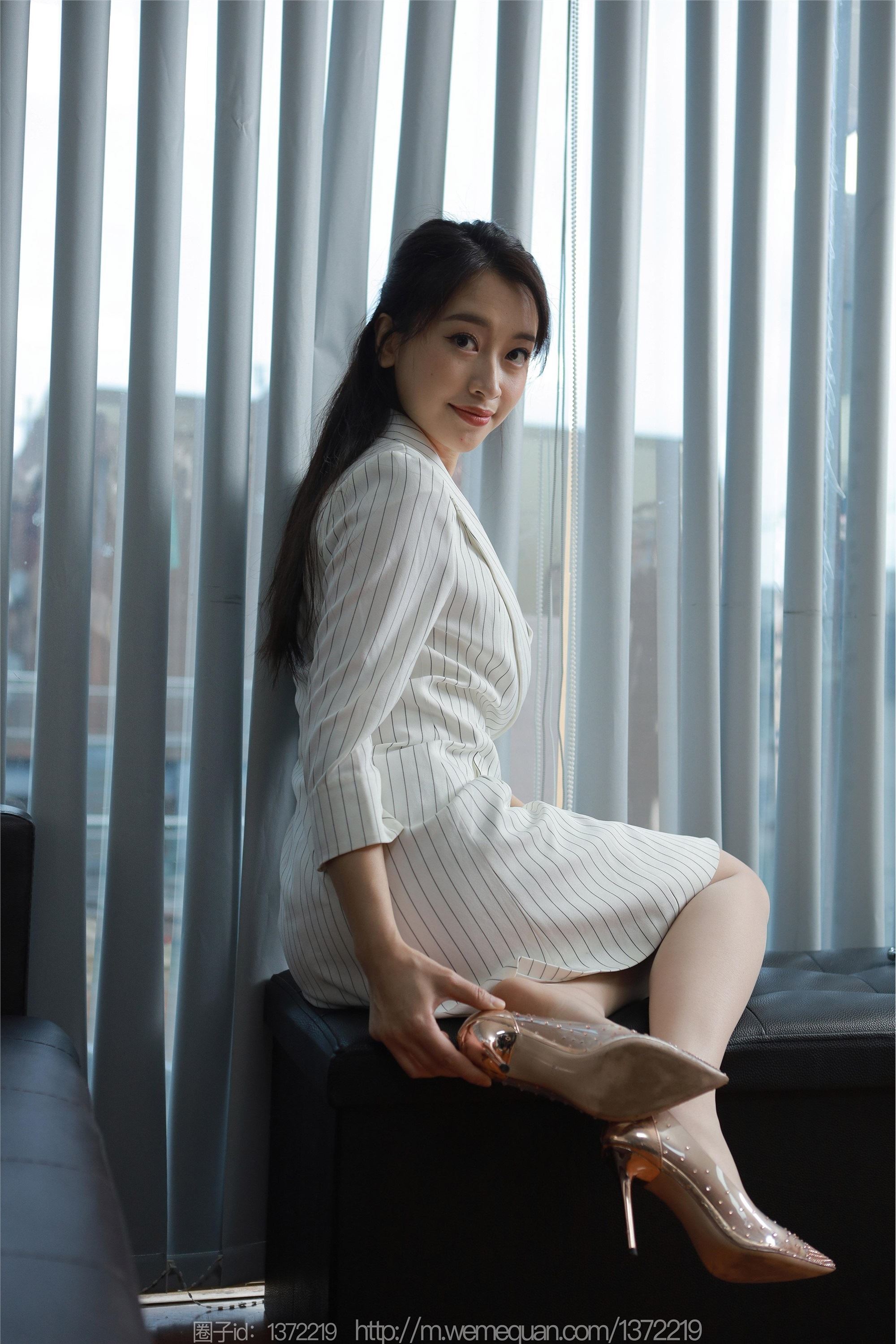 图片[51]-IESS异思趣向期期2023.03.24期丝享家期1400期小婕《白色条纹外套》-秀人网