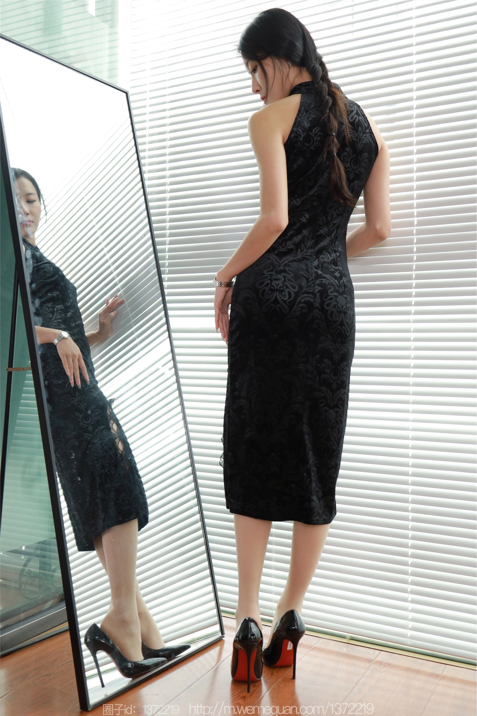 图片[21]-IESS异思趣向期期2023.03.26期丝享家期1402期婉萍《旗袍俏佳人》-秀人网