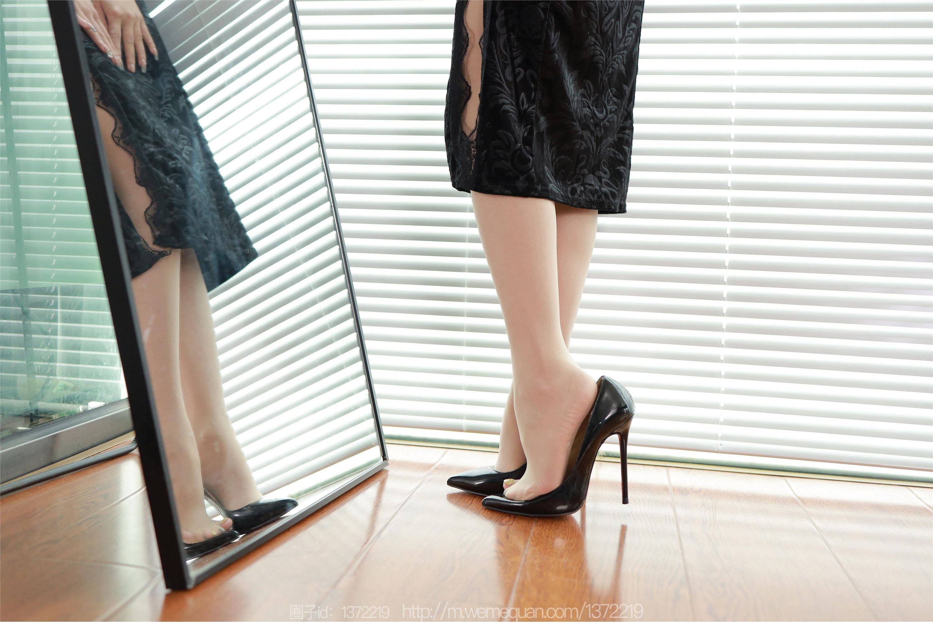 图片[27]-IESS异思趣向期期2023.03.26期丝享家期1402期婉萍《旗袍俏佳人》-秀人网