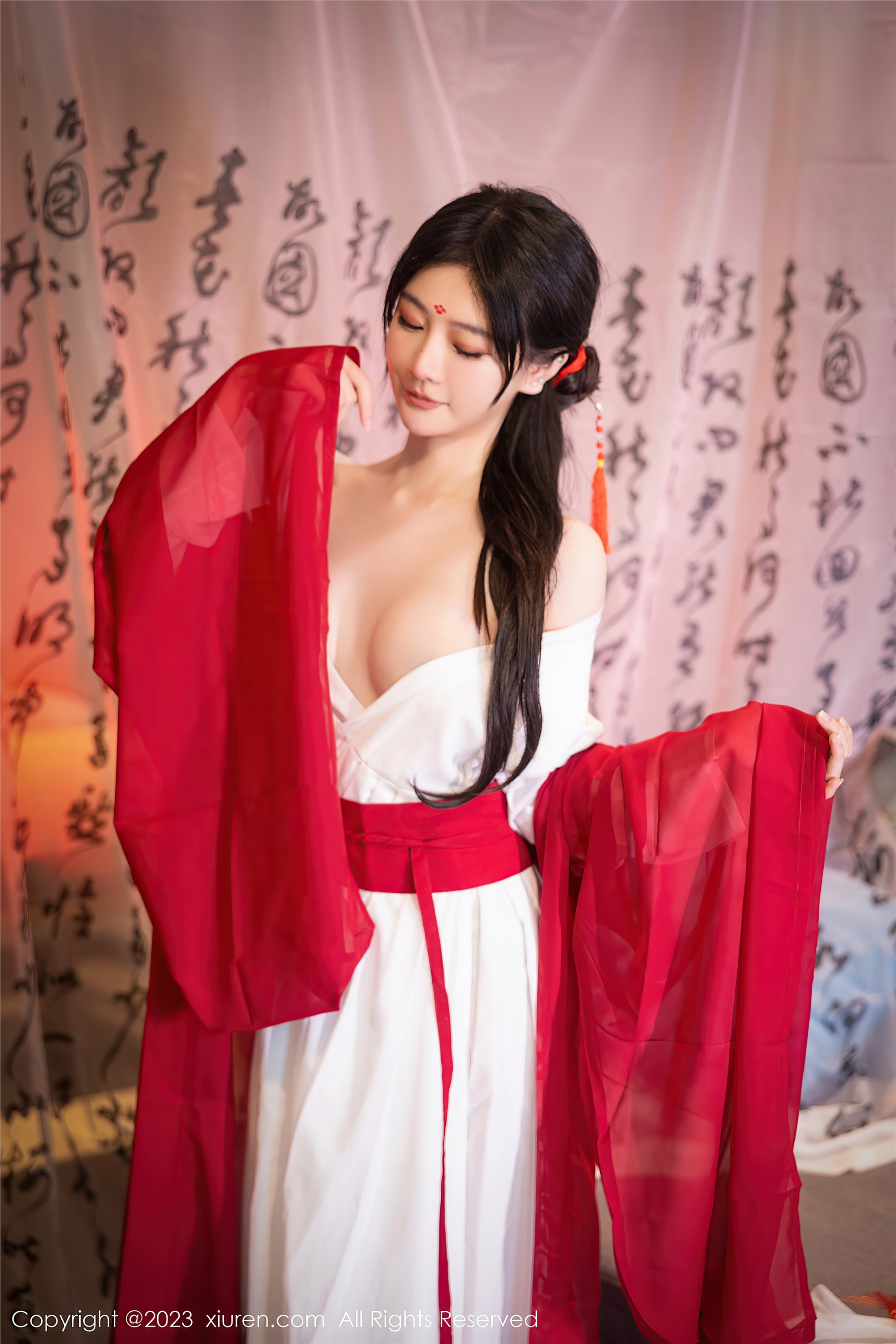 图片[13]-Xiuren秀人网期2023.08.04期N第7192期幼幼-秀人网