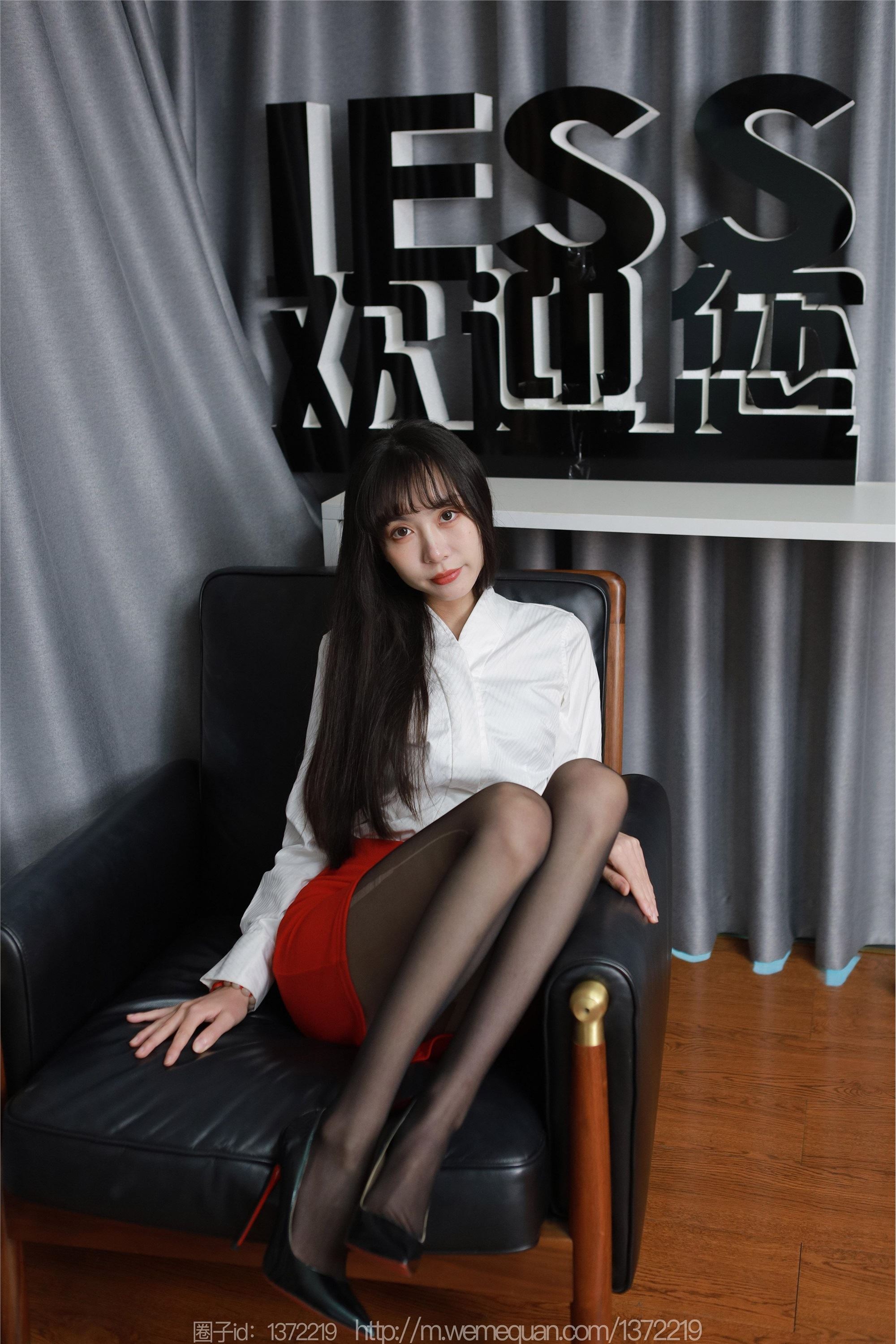 图片[22]-IESS异思趣向期期2023.03.28期丝享家期1404期团团《纤纤细腿》-套图网