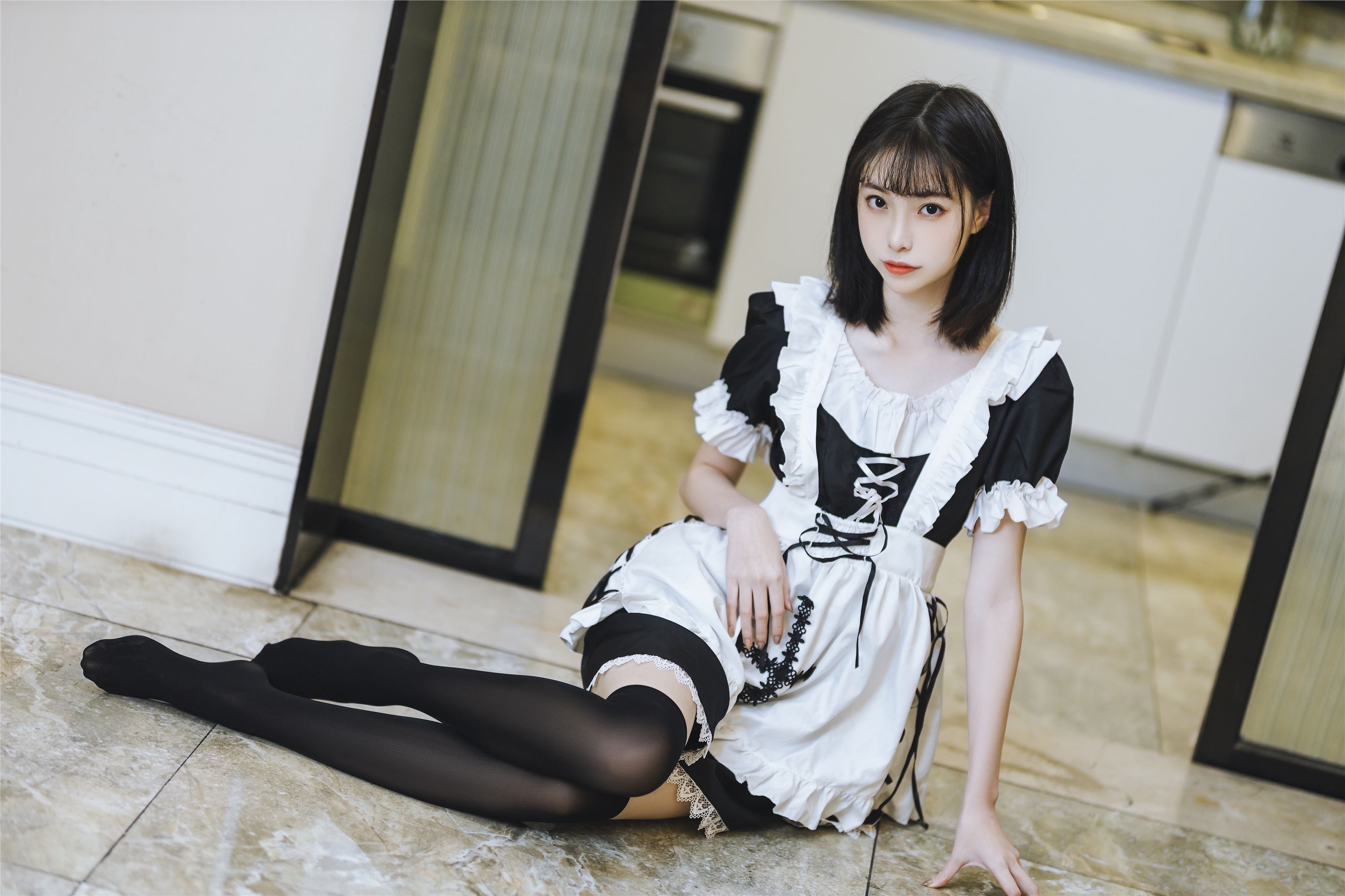 图片[4]-许岚LAN期–期N第011期短裙女仆-秀人网