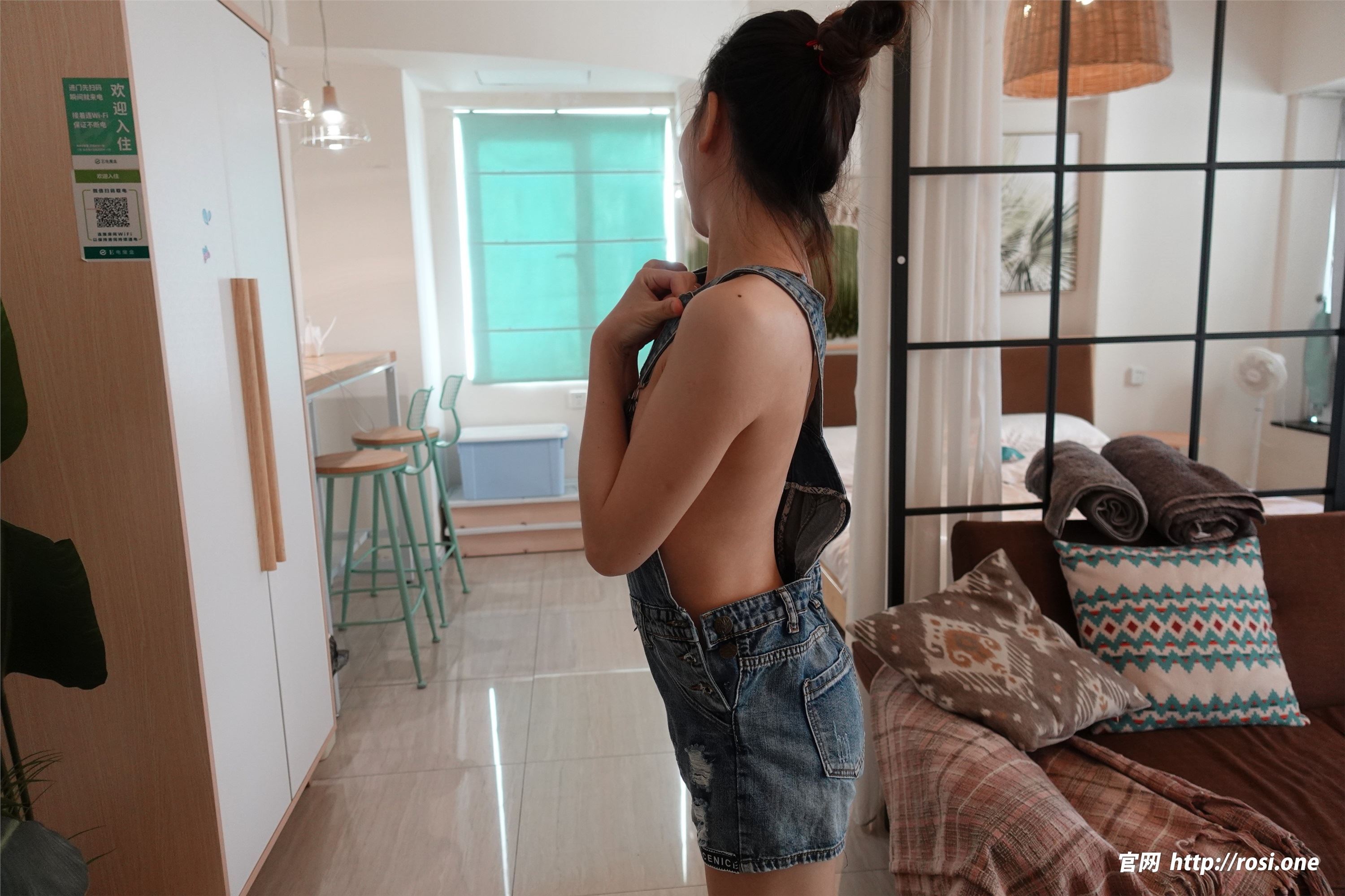 图片[2]-ROSI写真期2023.08.29期N第4285-秀人网