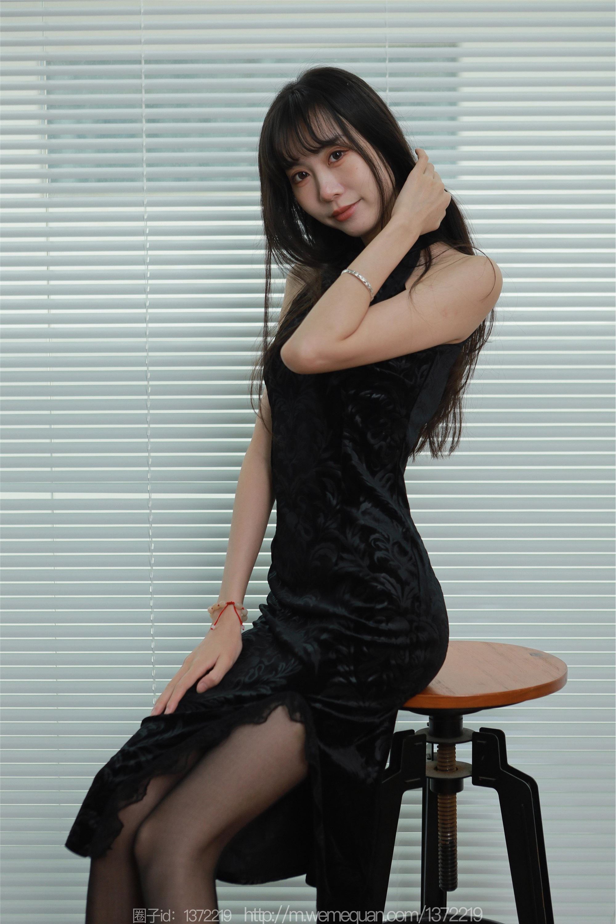 图片[31]-IESS异思趣向期期2023.04.03期丝享家期1410期团团《镜花水月》-秀人网