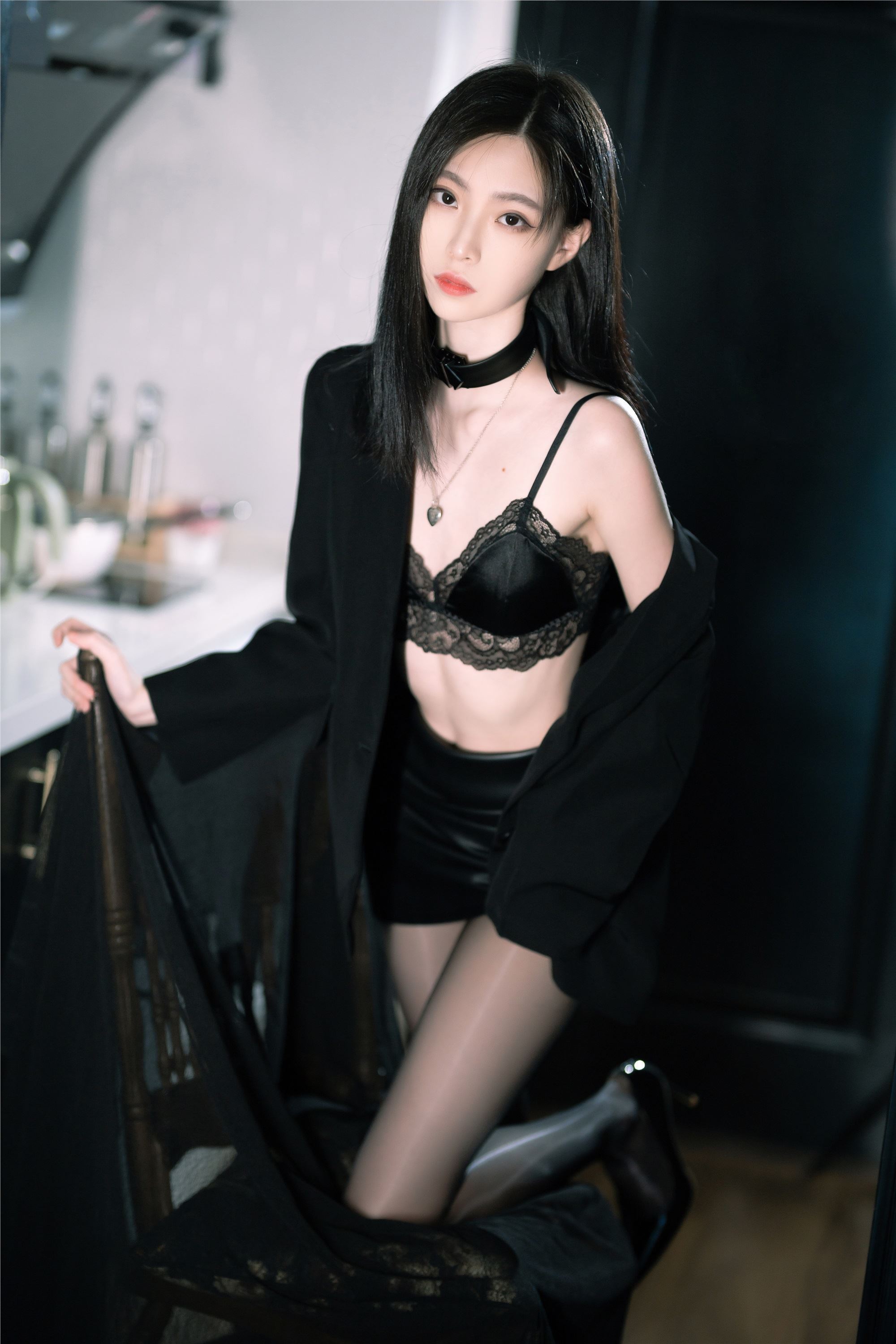 图片[21]-许岚LAN期–期N第018期黑丝西装-秀人网