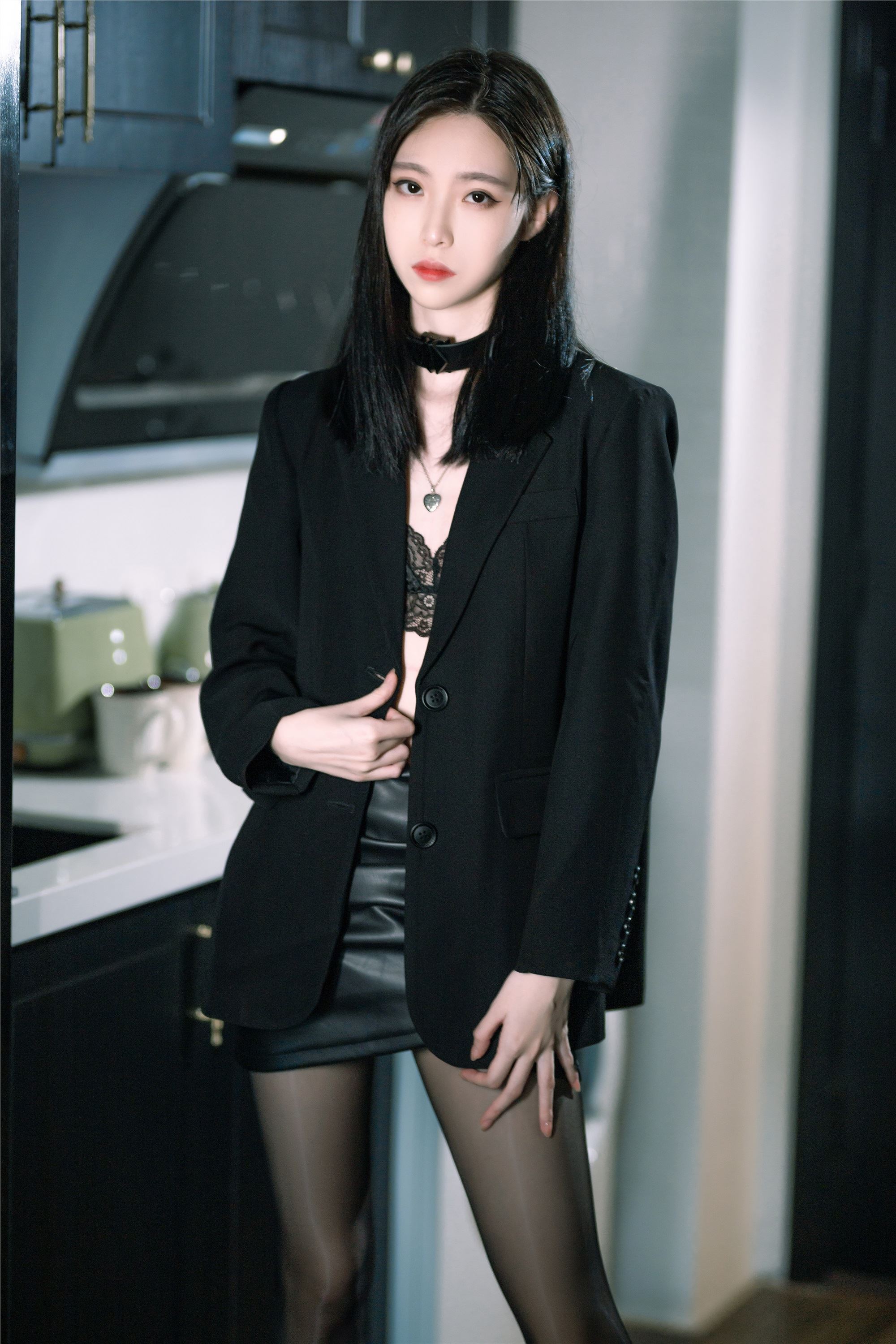 图片[34]-许岚LAN期–期N第018期黑丝西装-秀人网