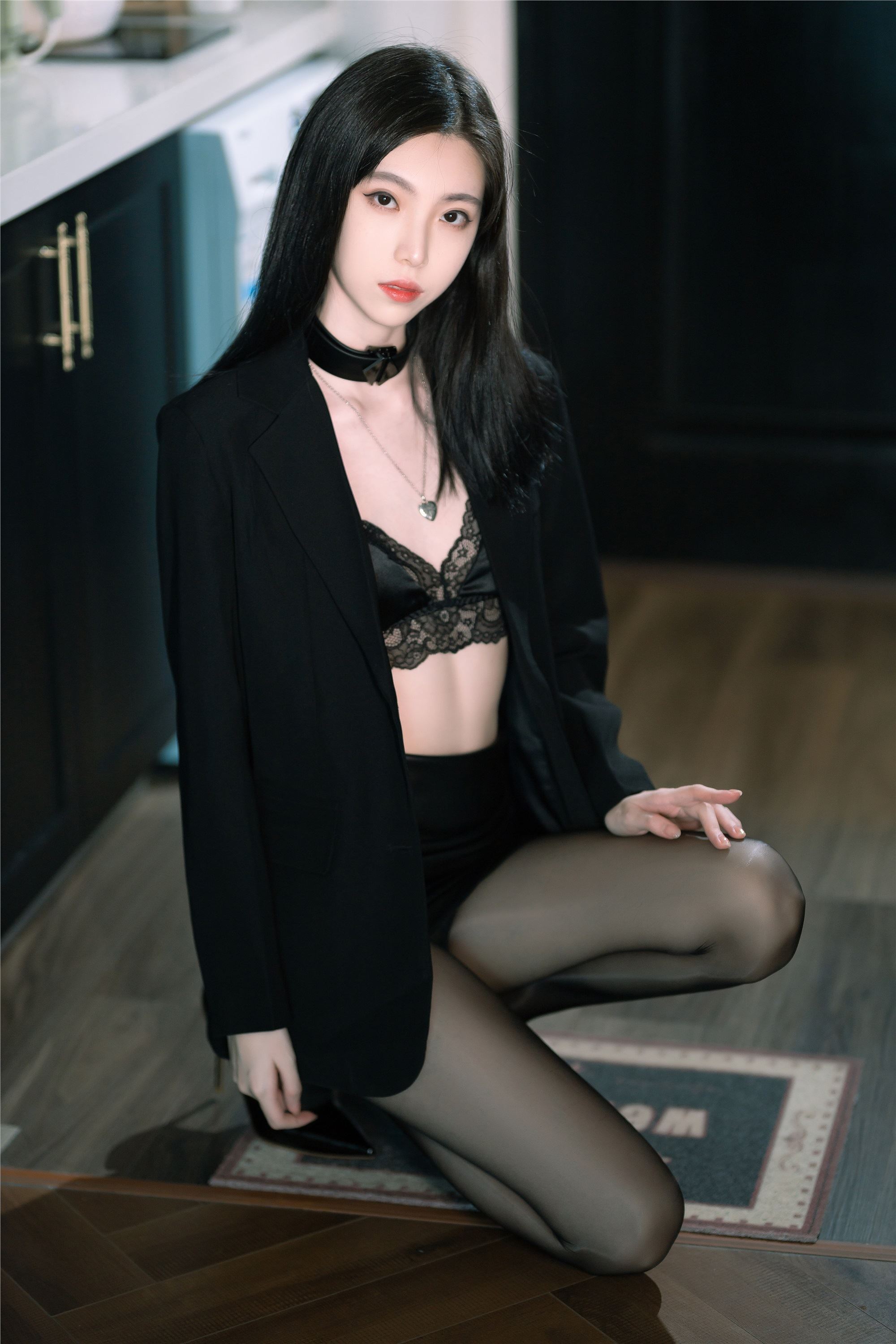 图片[37]-许岚LAN期–期N第018期黑丝西装-秀人网