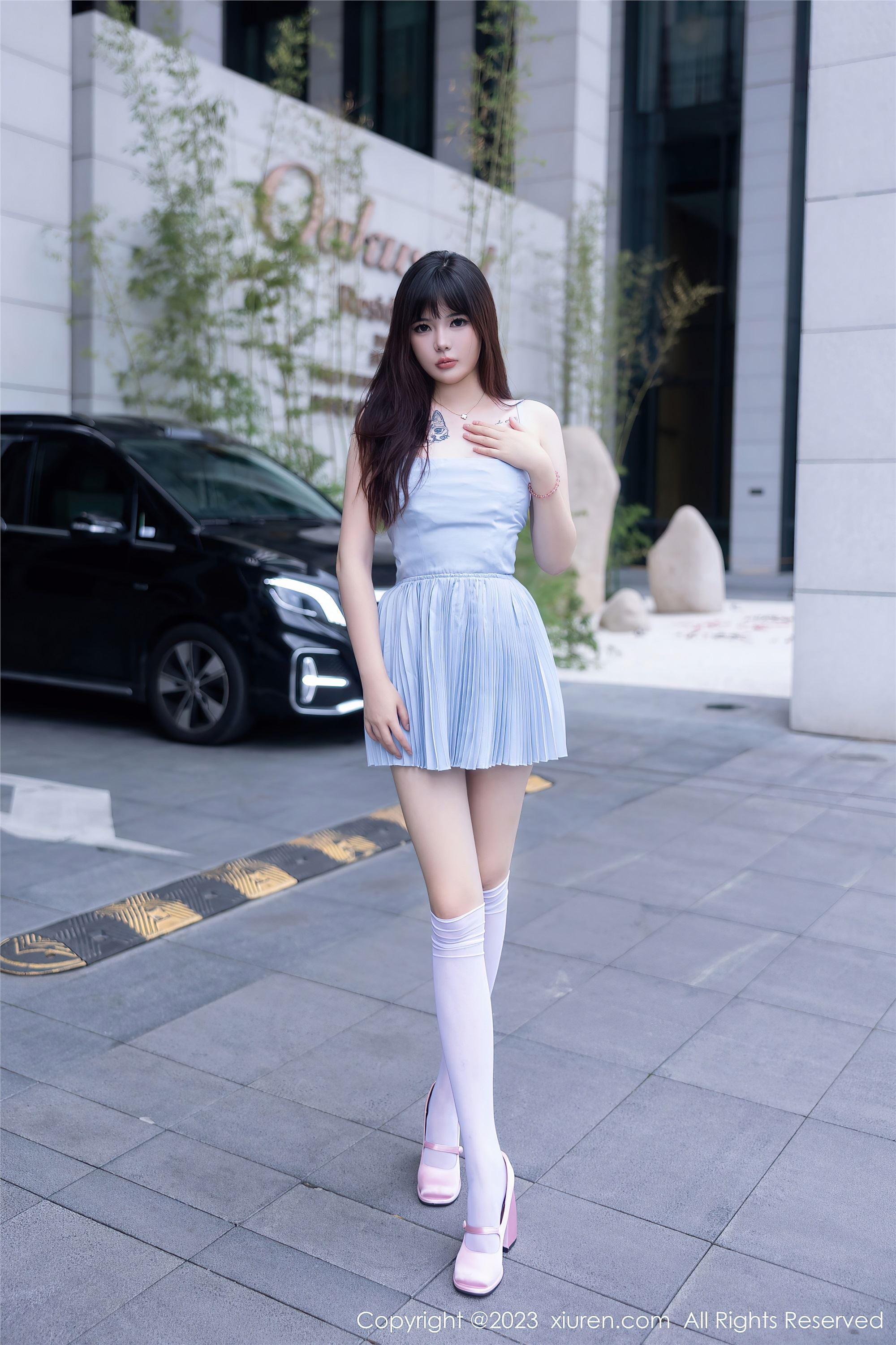 Xiuren秀人网期2023.08.22期N第7266期Arude薇薇-套图网