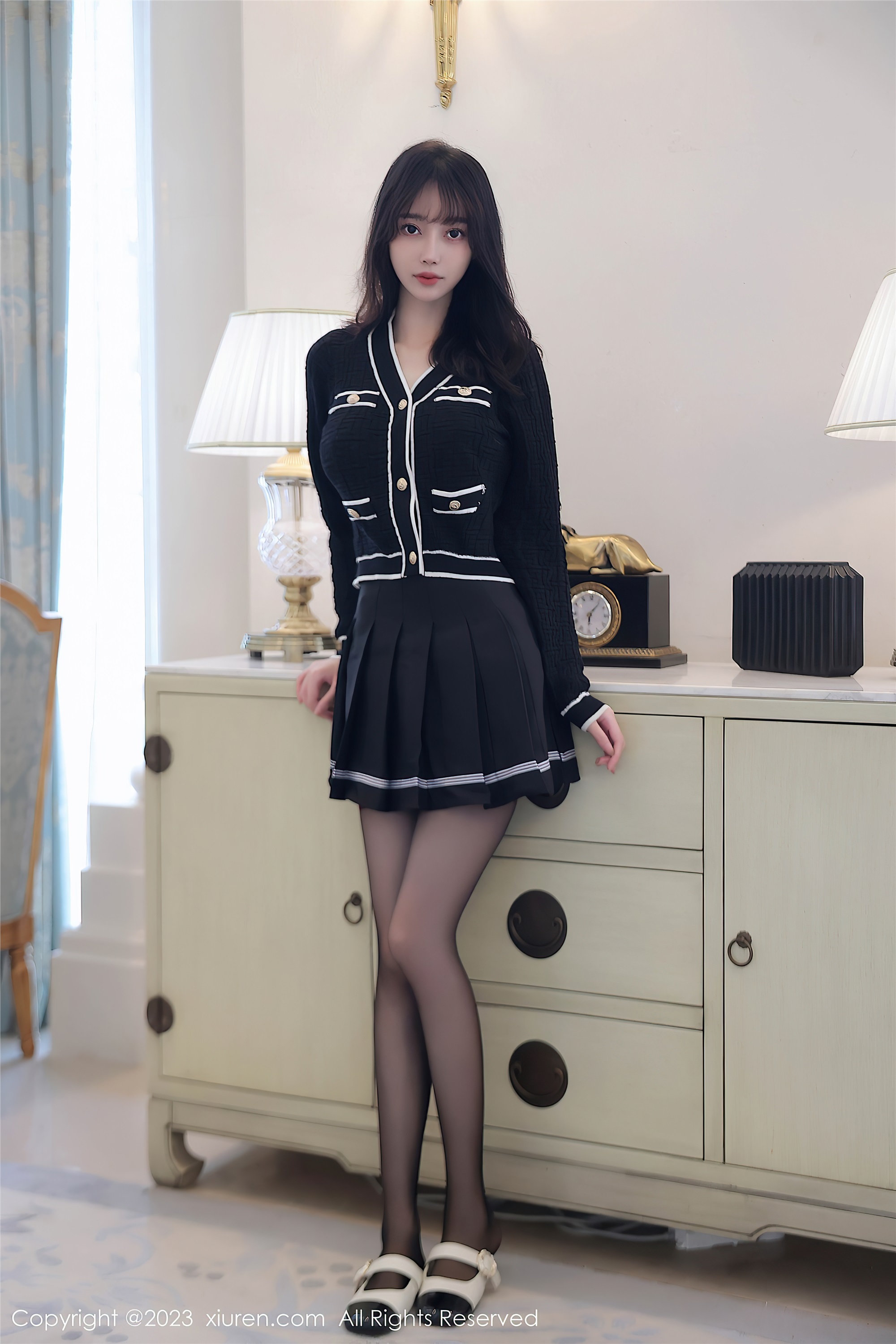 Xiuren秀人网期2023.08.25期N第7287期玥儿玥er-套图网