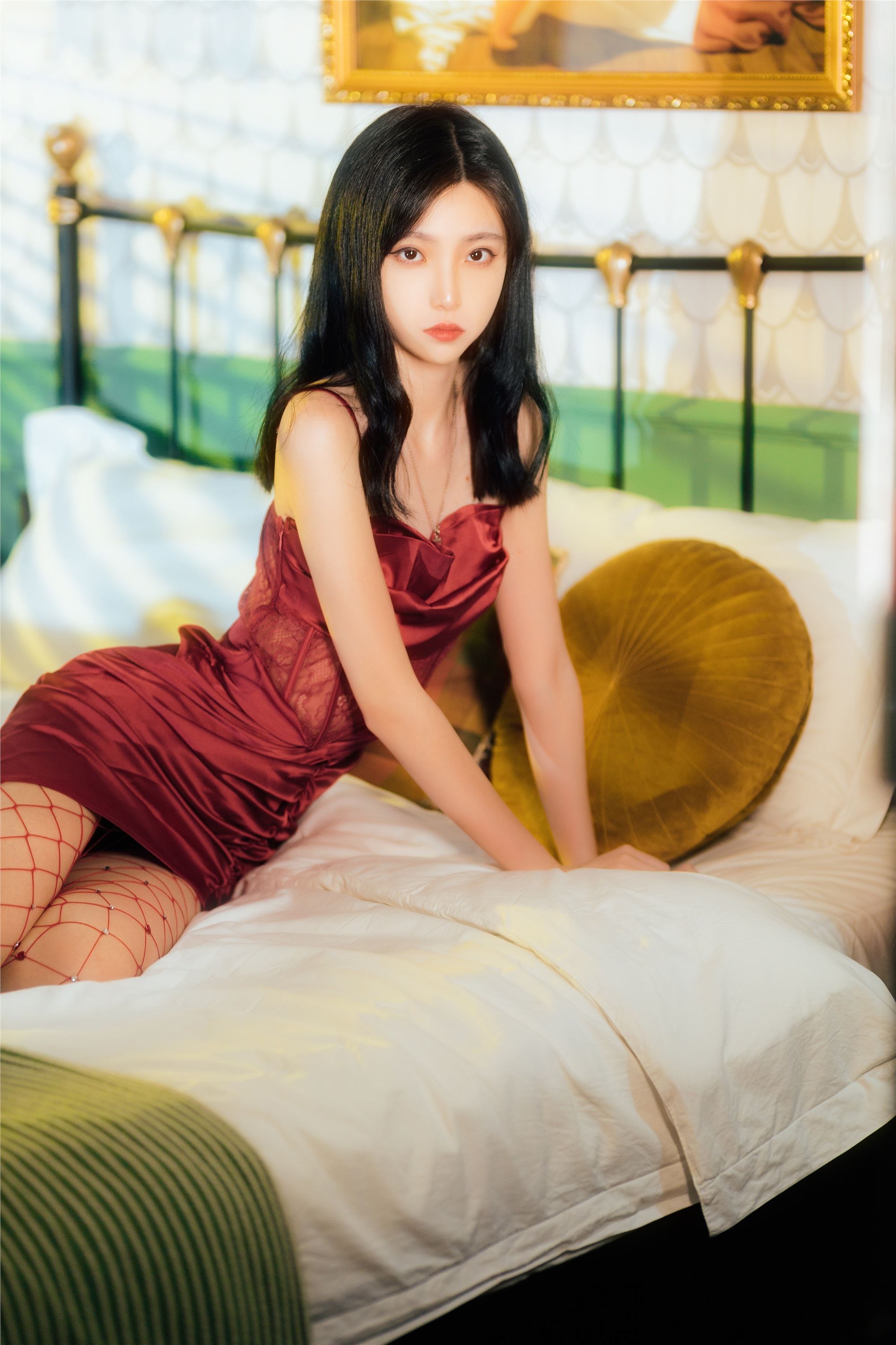 图片[4]-许岚LAN期–期N第021期网袜红裙-秀人网