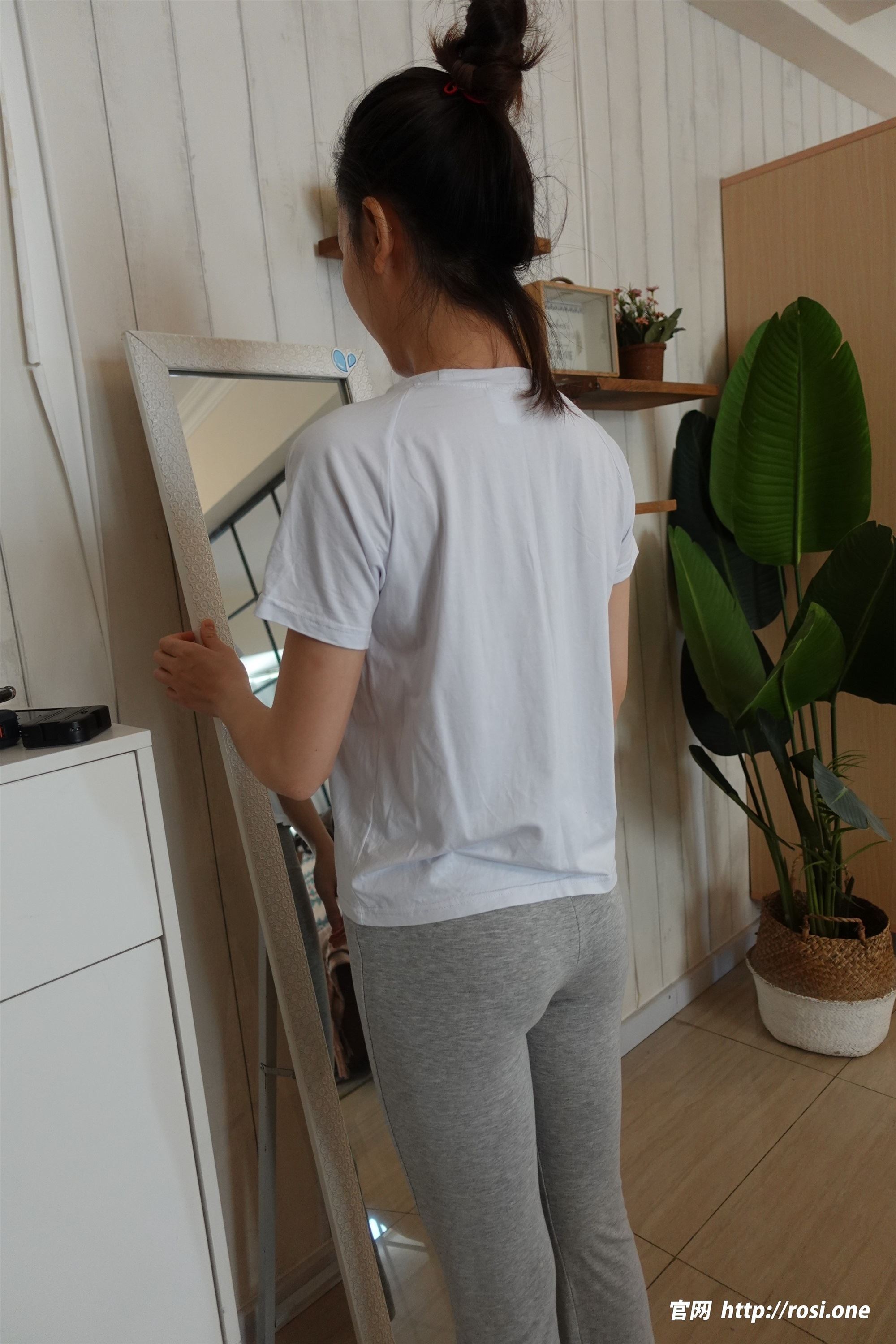 图片[21]-ROSI写真期2023.09.08期N第4295-秀人网