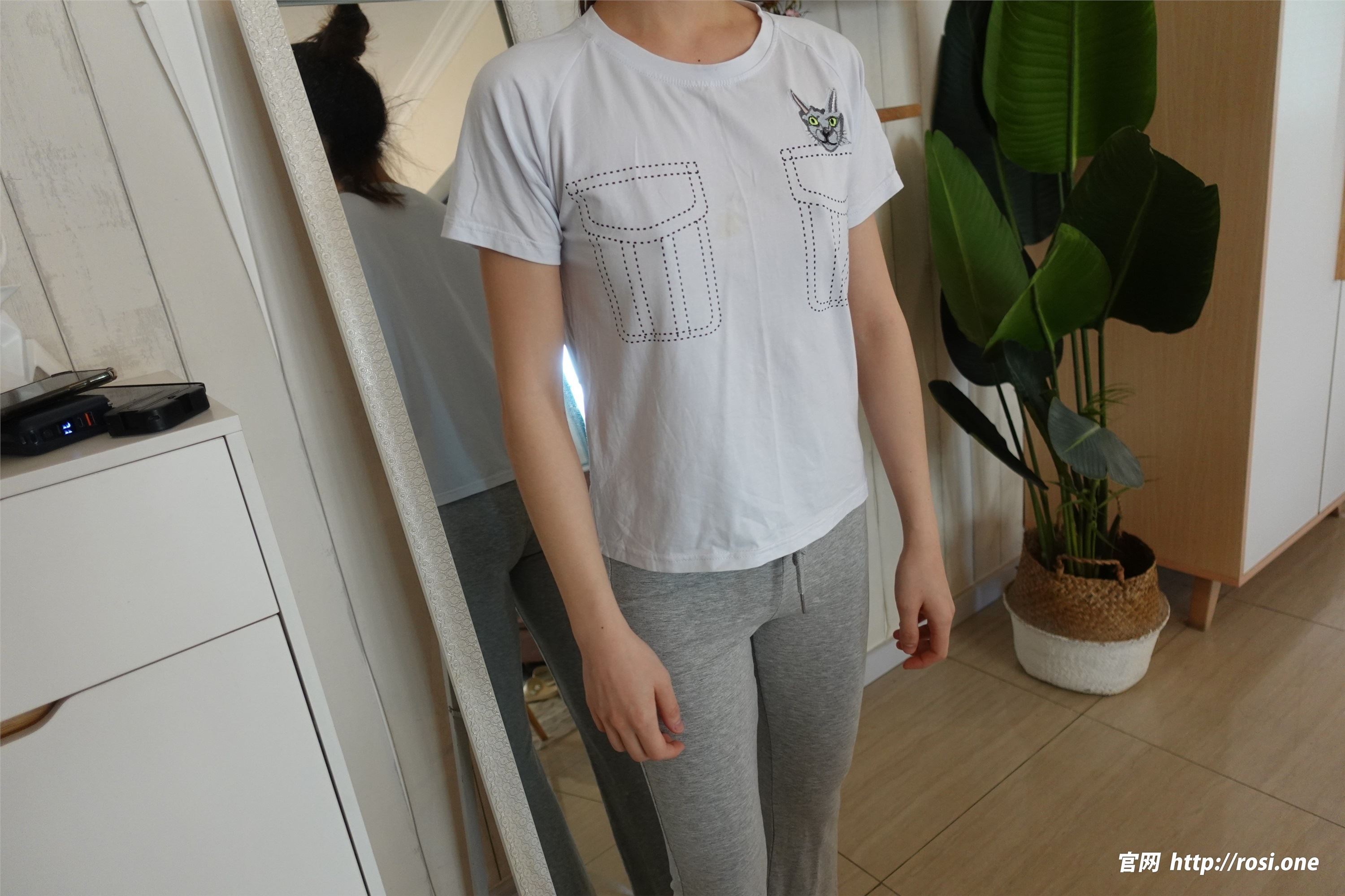 图片[83]-ROSI写真期2023.09.08期N第4295-秀人网