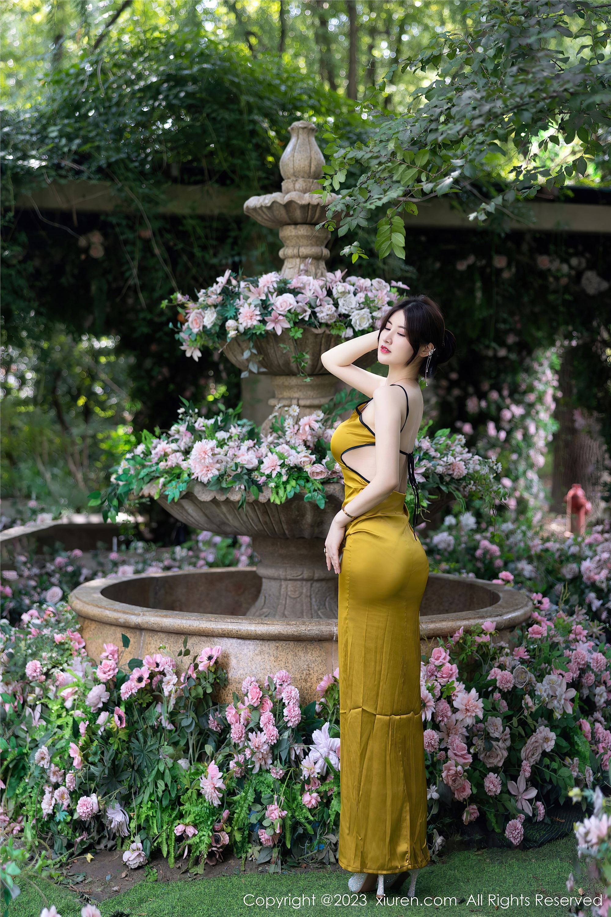 图片[27]-Xiuren秀人网期2023.08.29期N第7302期诗诗kiki-套图网