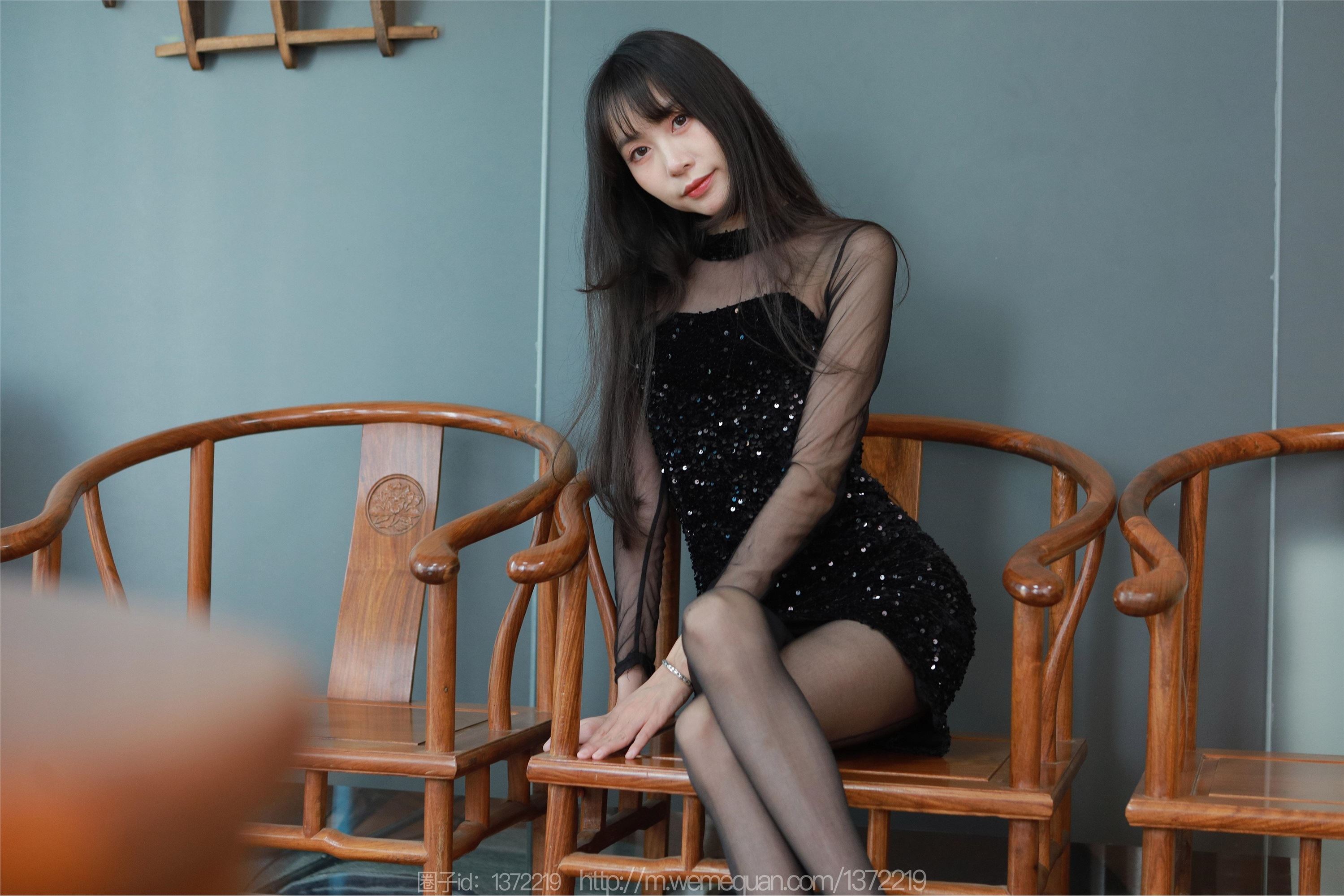 图片[5]-IESS异思趣向期期2023.04.12期丝享家期1419期团团《亮片嘿丝裙》-秀人网