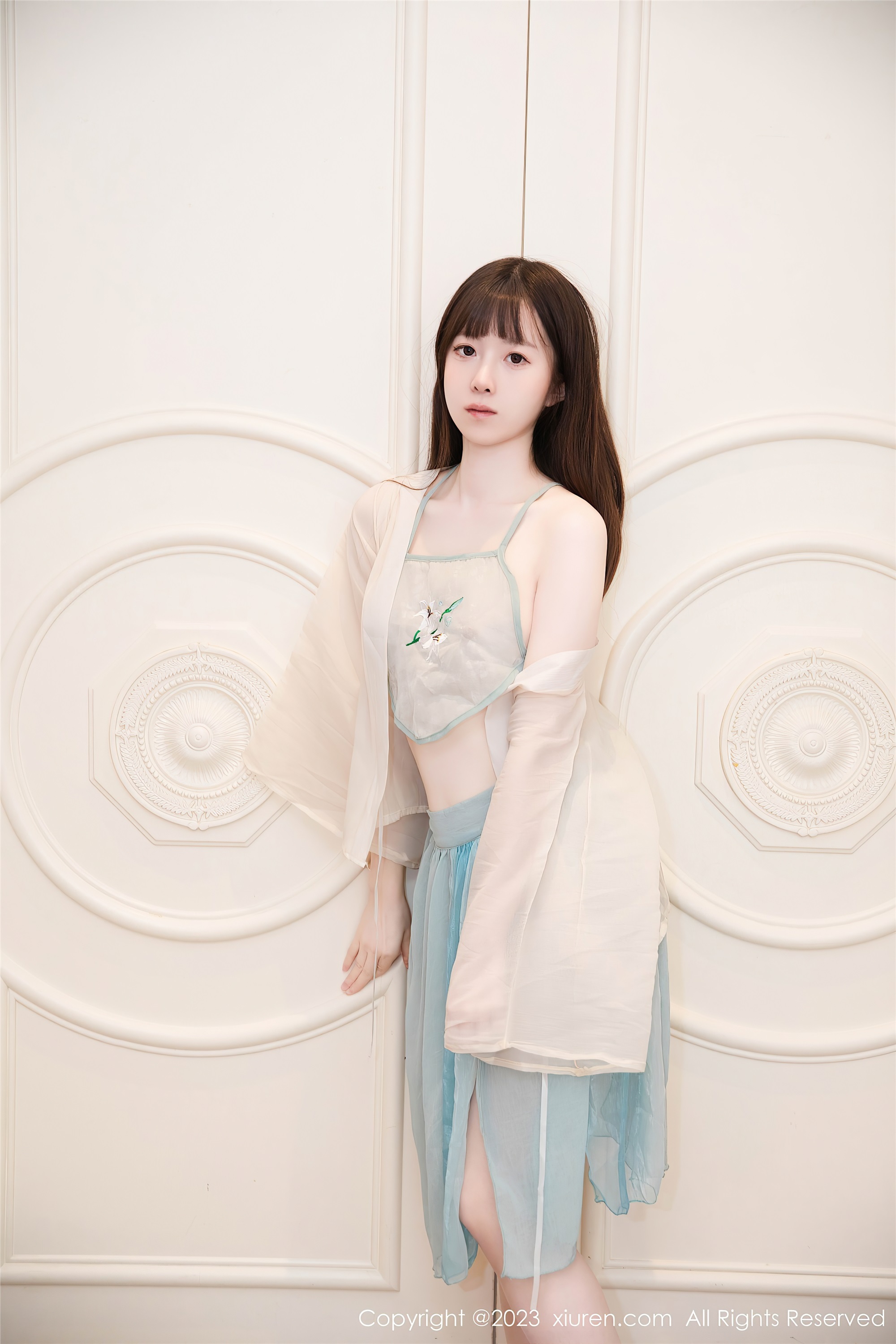 图片[2]-Xiuren秀人网期2023.09.01期N第7321期林悠悠-套图网