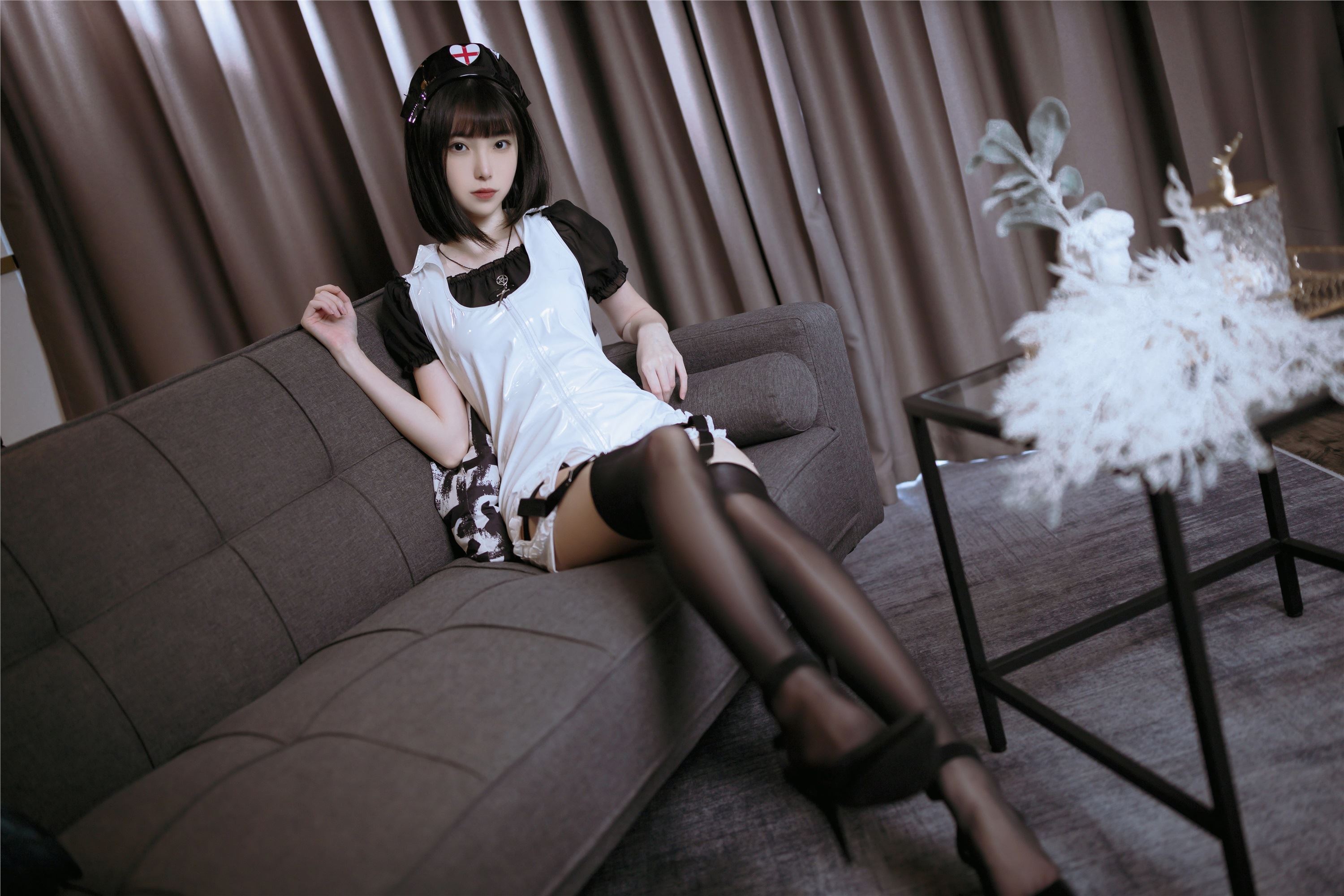 图片[14]-许岚LAN期–期N第026期黑丝护士-秀人网