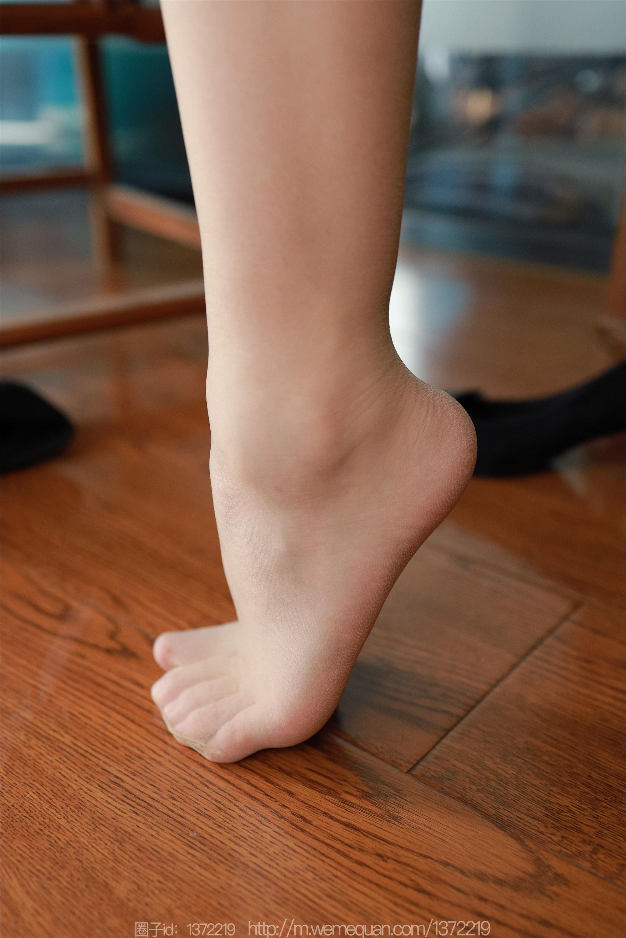 图片[34]-IESS异思趣向期期2023.04.14期丝享家期1421期秋秋《花裙女人》-套图网