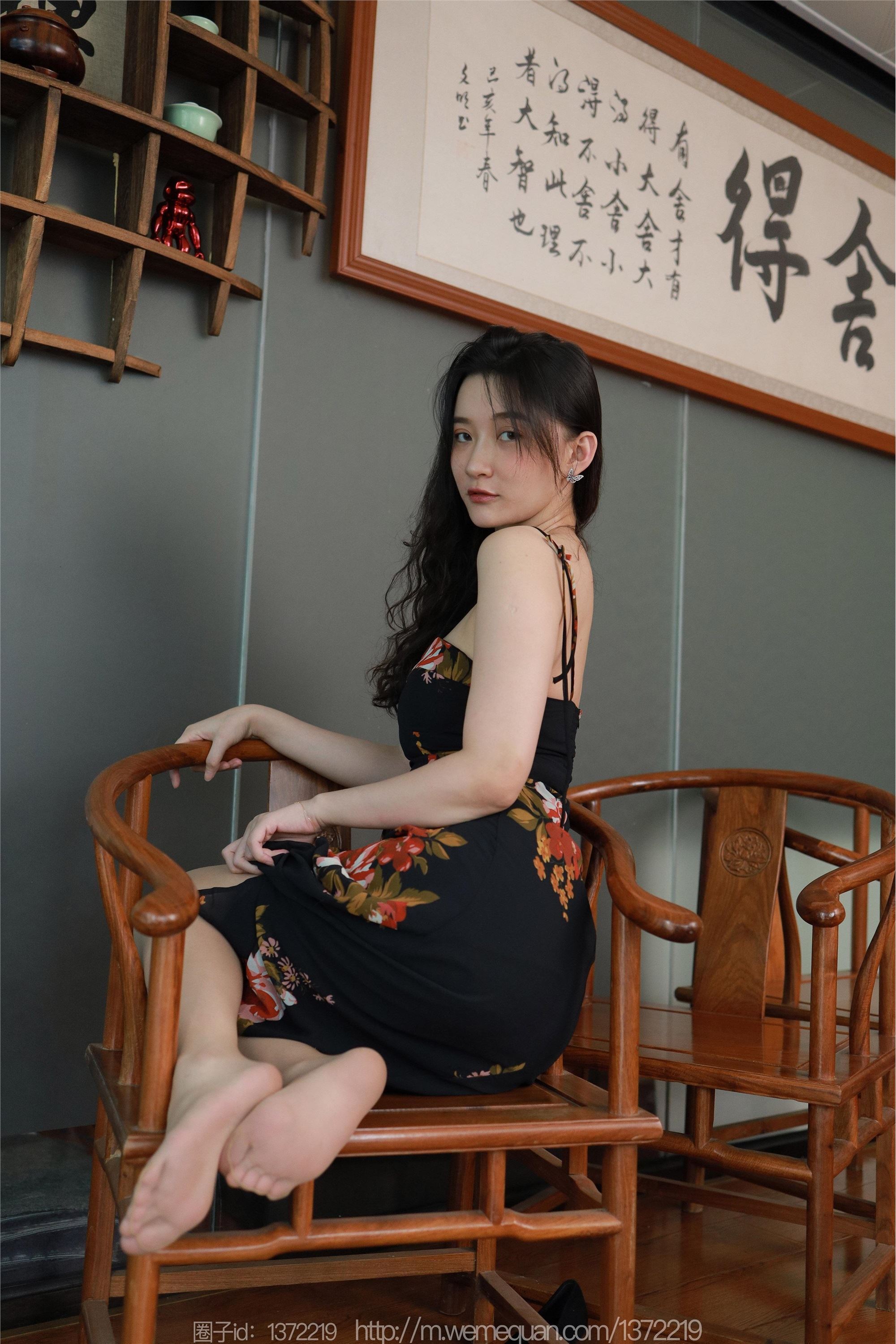 图片[77]-IESS异思趣向期期2023.04.14期丝享家期1421期秋秋《花裙女人》-套图网