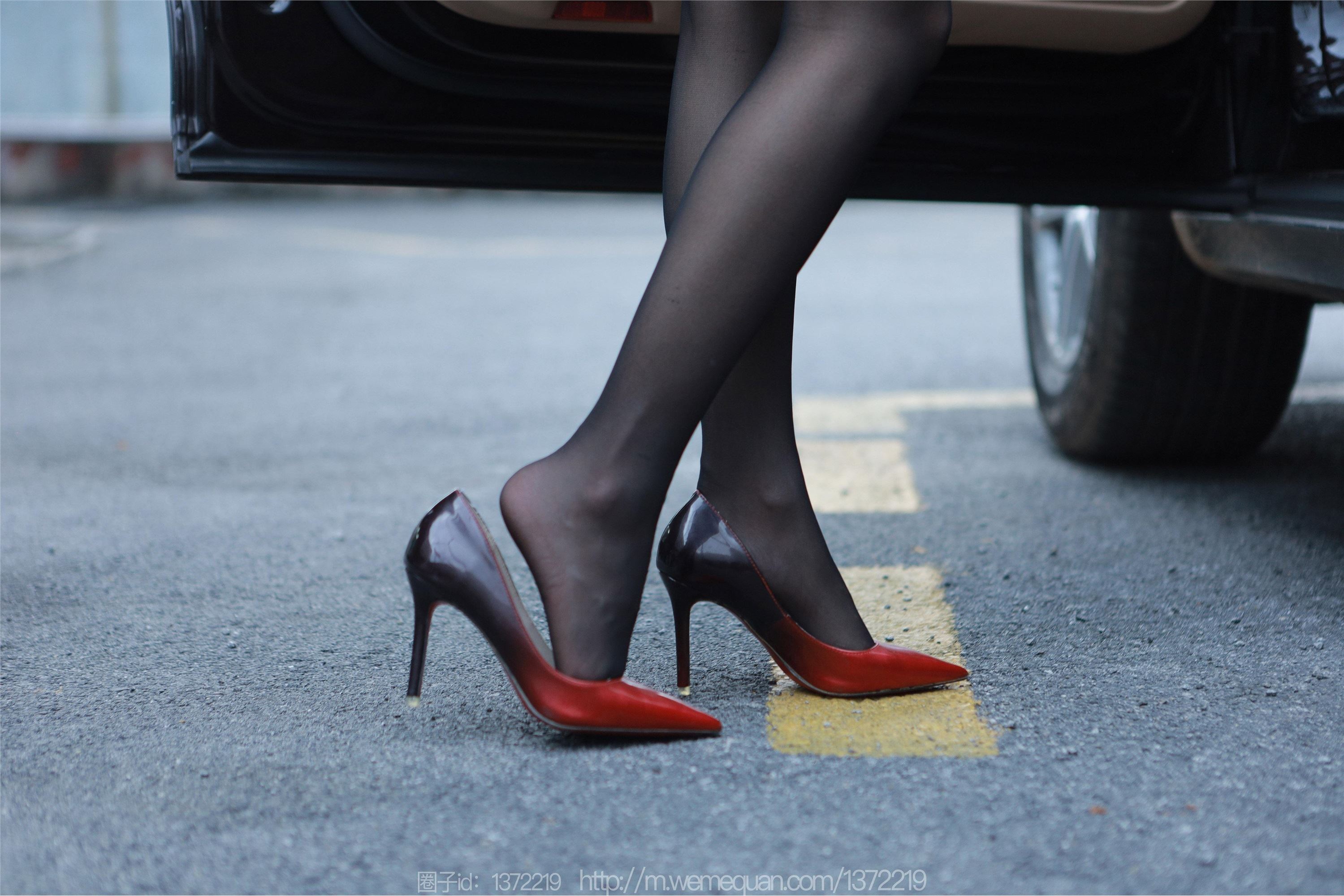 图片[17]-IESS异思趣向期期2023.04.18期丝享家期1425期婉萍《小辣椒》-秀人网