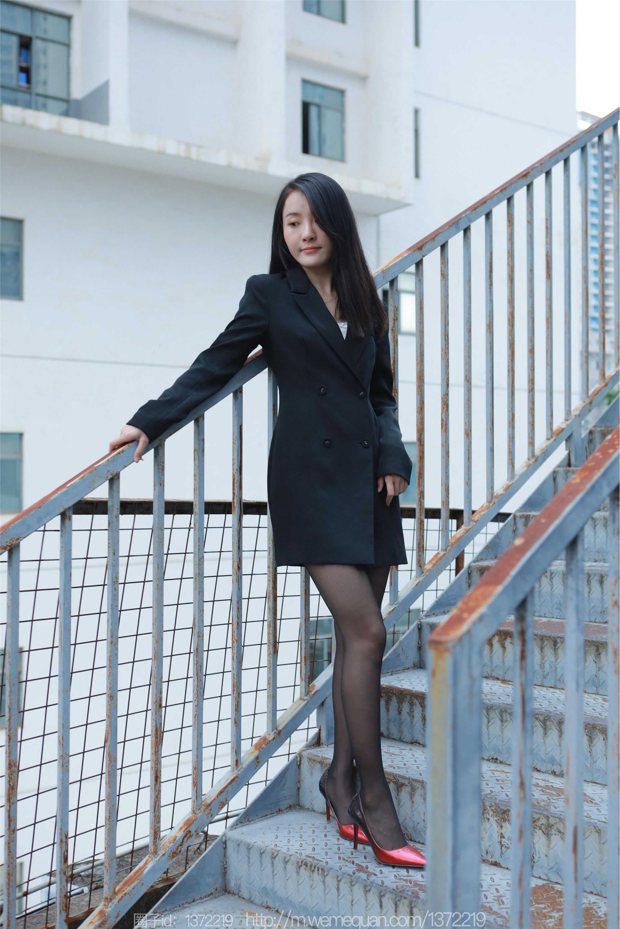 图片[19]-IESS异思趣向期期2023.04.18期丝享家期1425期婉萍《小辣椒》-秀人网