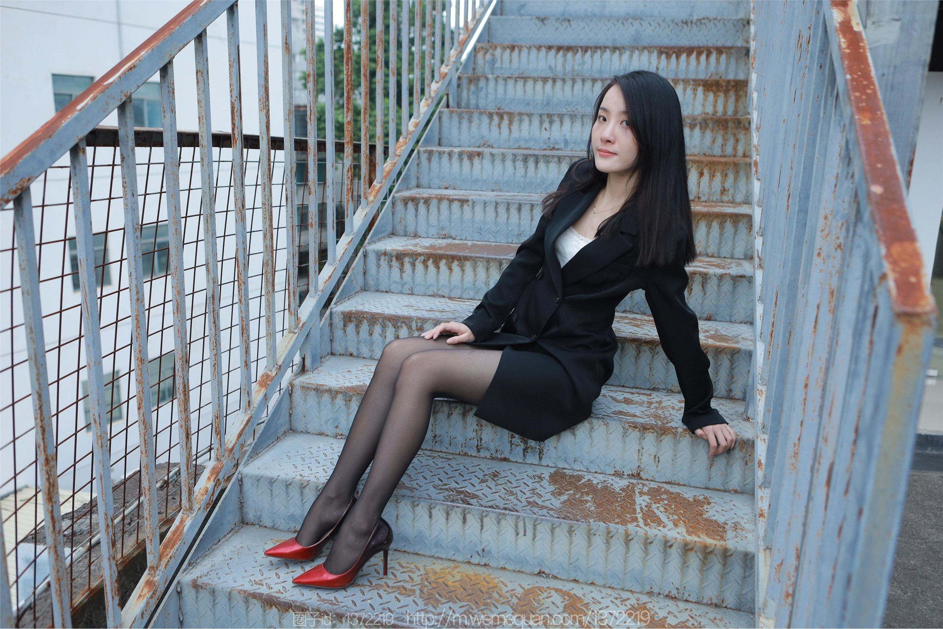 图片[27]-IESS异思趣向期期2023.04.18期丝享家期1425期婉萍《小辣椒》-秀人网