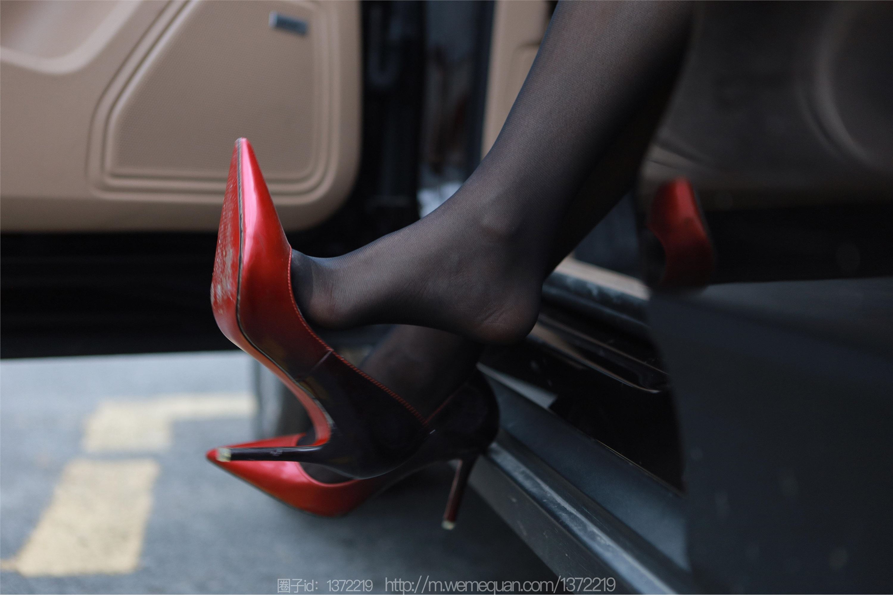 图片[8]-IESS异思趣向期期2023.04.18期丝享家期1425期婉萍《小辣椒》-秀人网