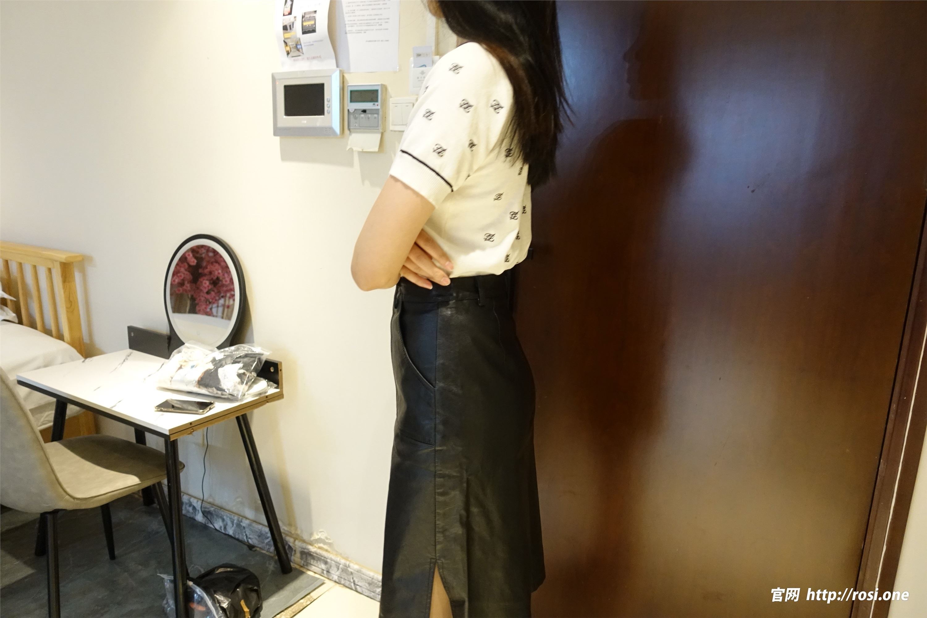 图片[10]-ROSI写真期2023.09.18期N第4305-秀人网