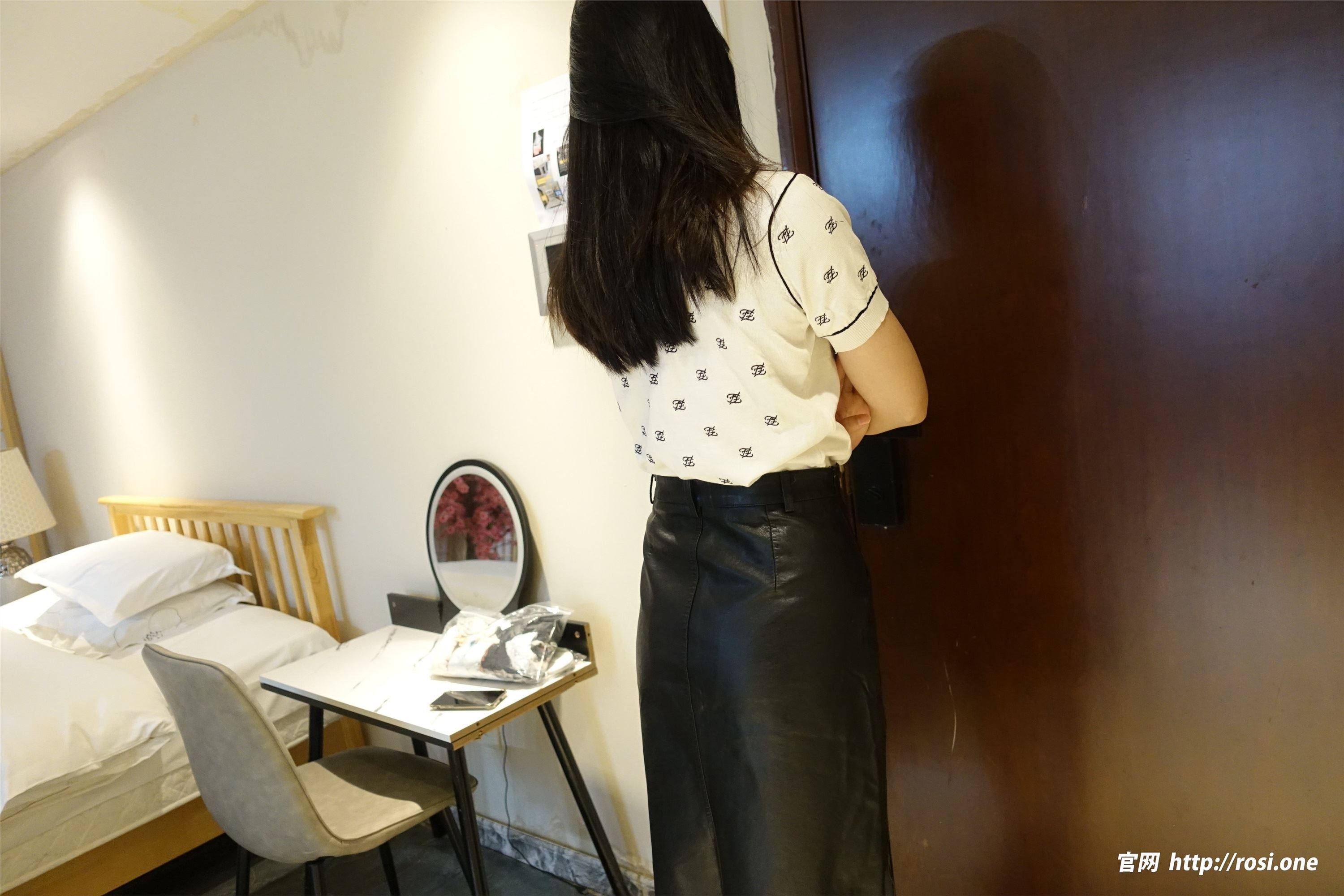 图片[7]-ROSI写真期2023.09.18期N第4305-秀人网