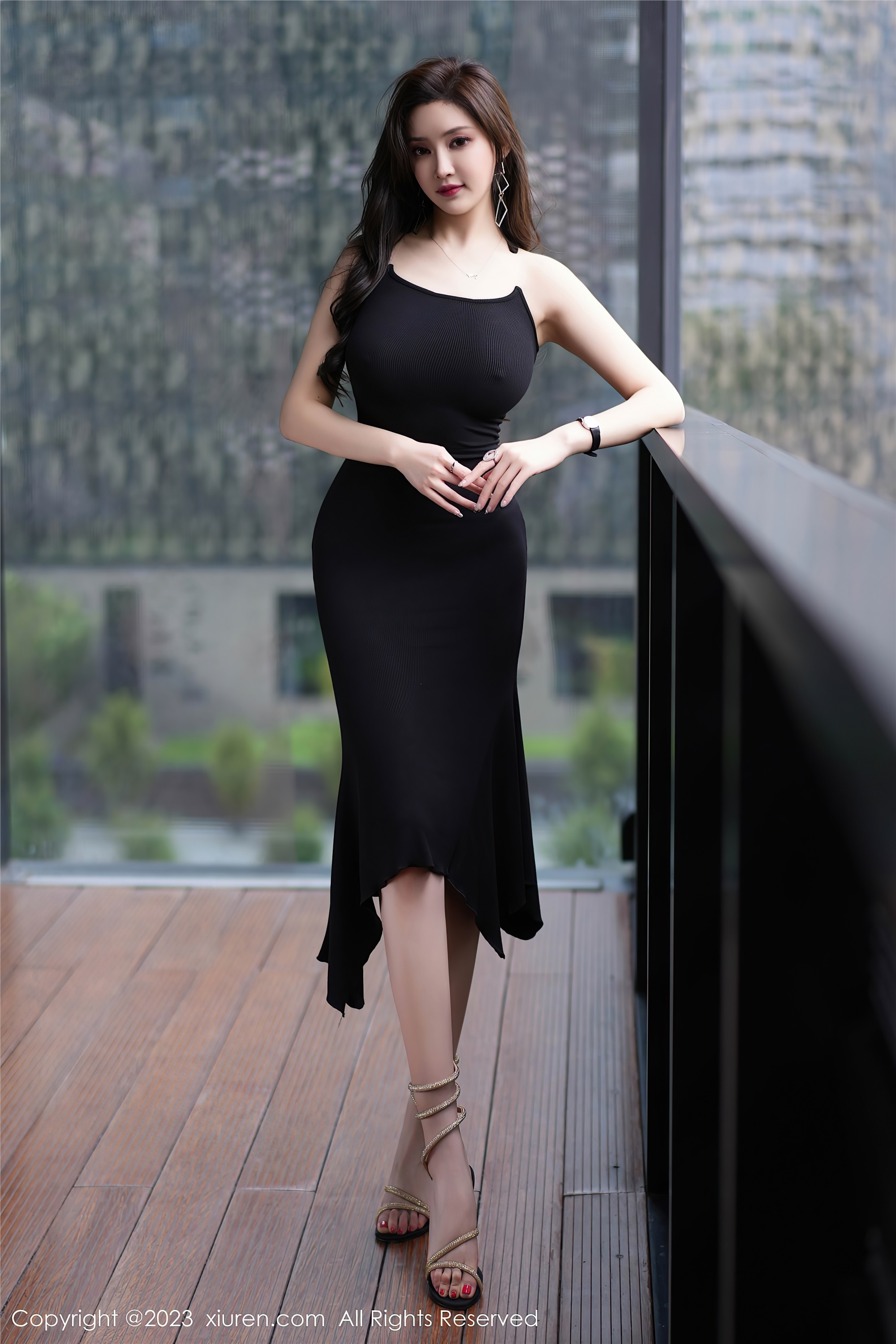 图片[2]-Xiuren秀人网期2023.09.11期N第7367期Carol周妍希-套图网