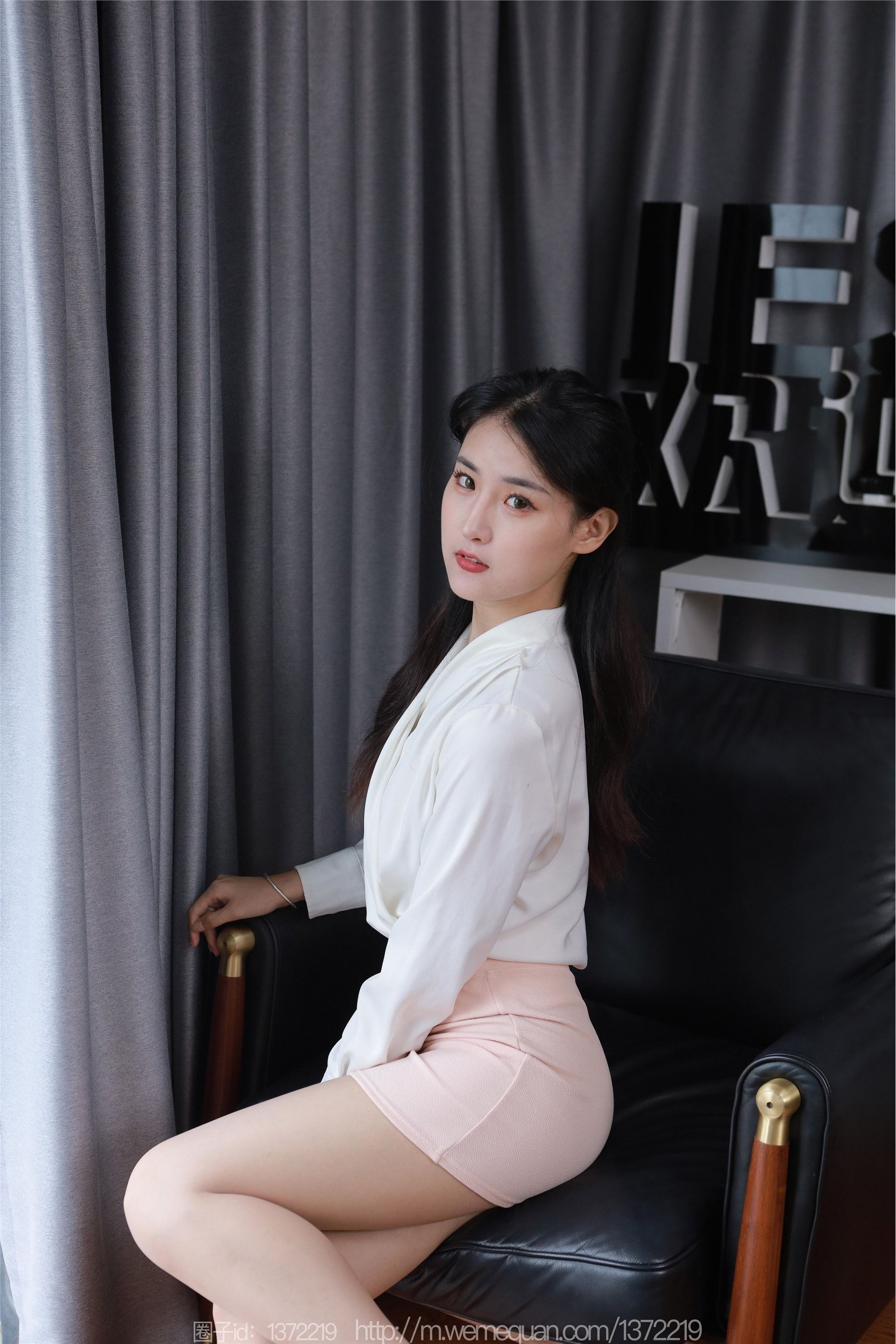 图片[7]-IESS异思趣向期期2023.05.01期丝享家期1438期小宝《都市OL女神》-套图网