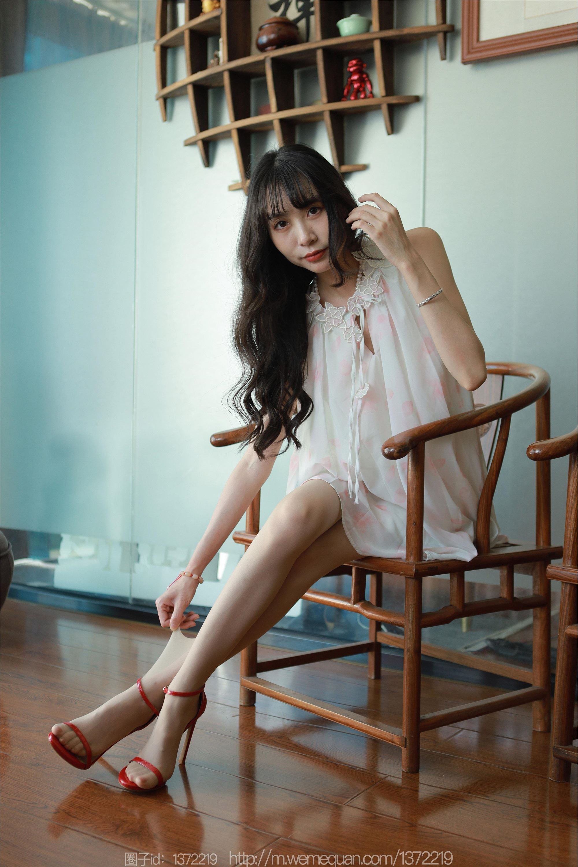 图片[4]-IESS异思趣向期期2023.05.04期丝享家期1441期团团《红鞋肉丝》-套图网