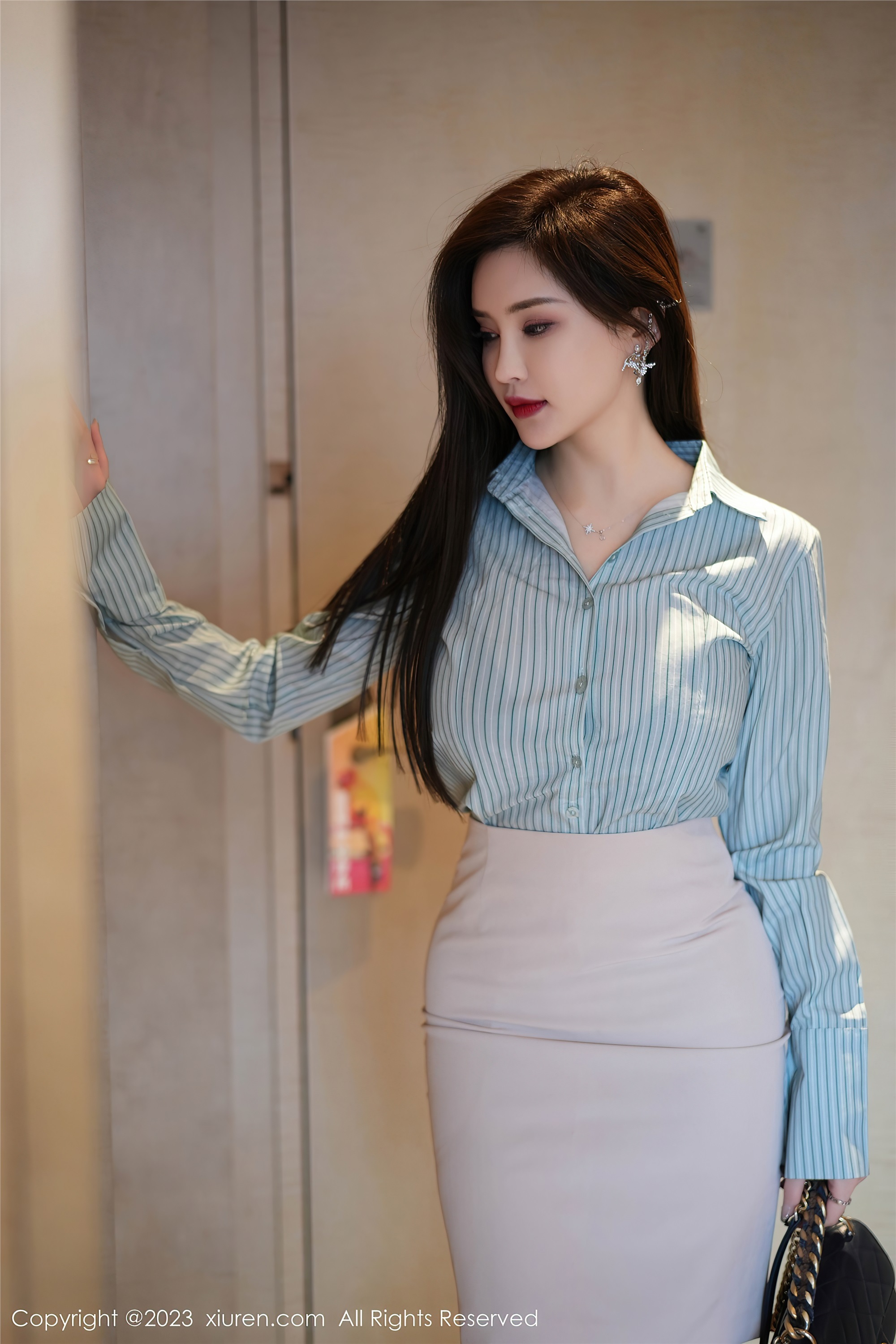 Xiuren秀人网期2023.10.17期N第7521期Carol周妍希-秀人网