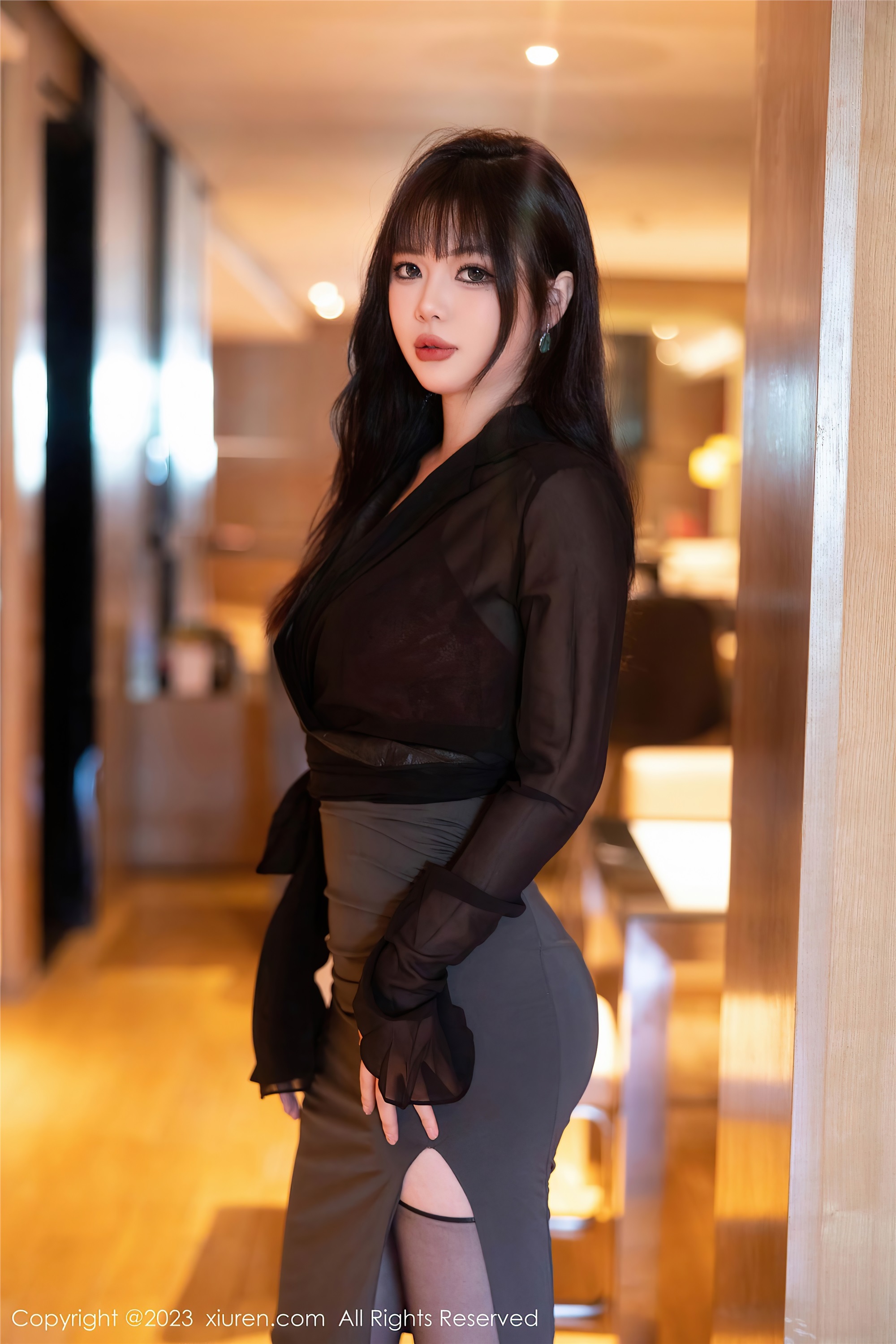 图片[2]-Xiuren秀人网期2023.10.18期N第7523期Arude薇薇-秀人网