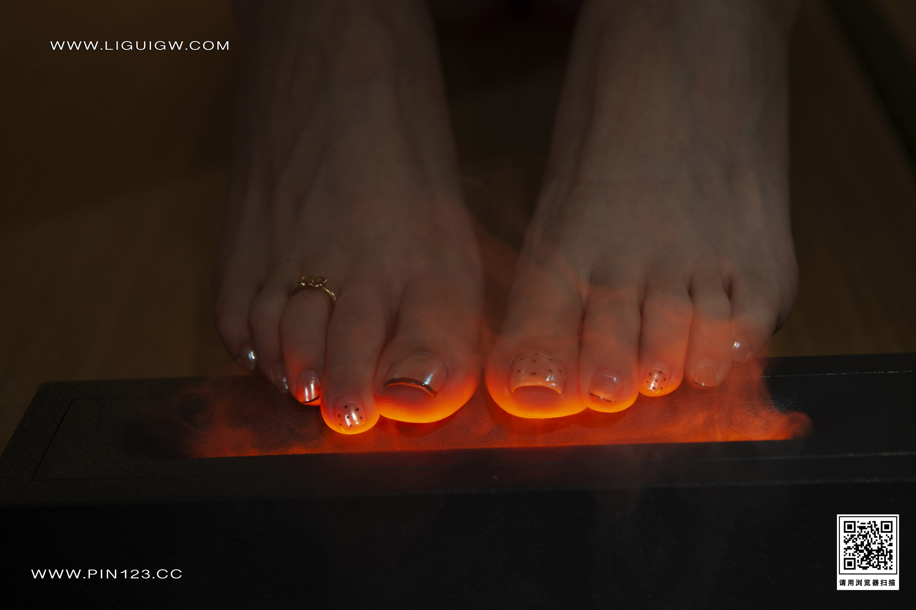 图片[8]-Ligui丽柜期2023.11.27期唇享欲足-私人定制期甜甜-秀人网