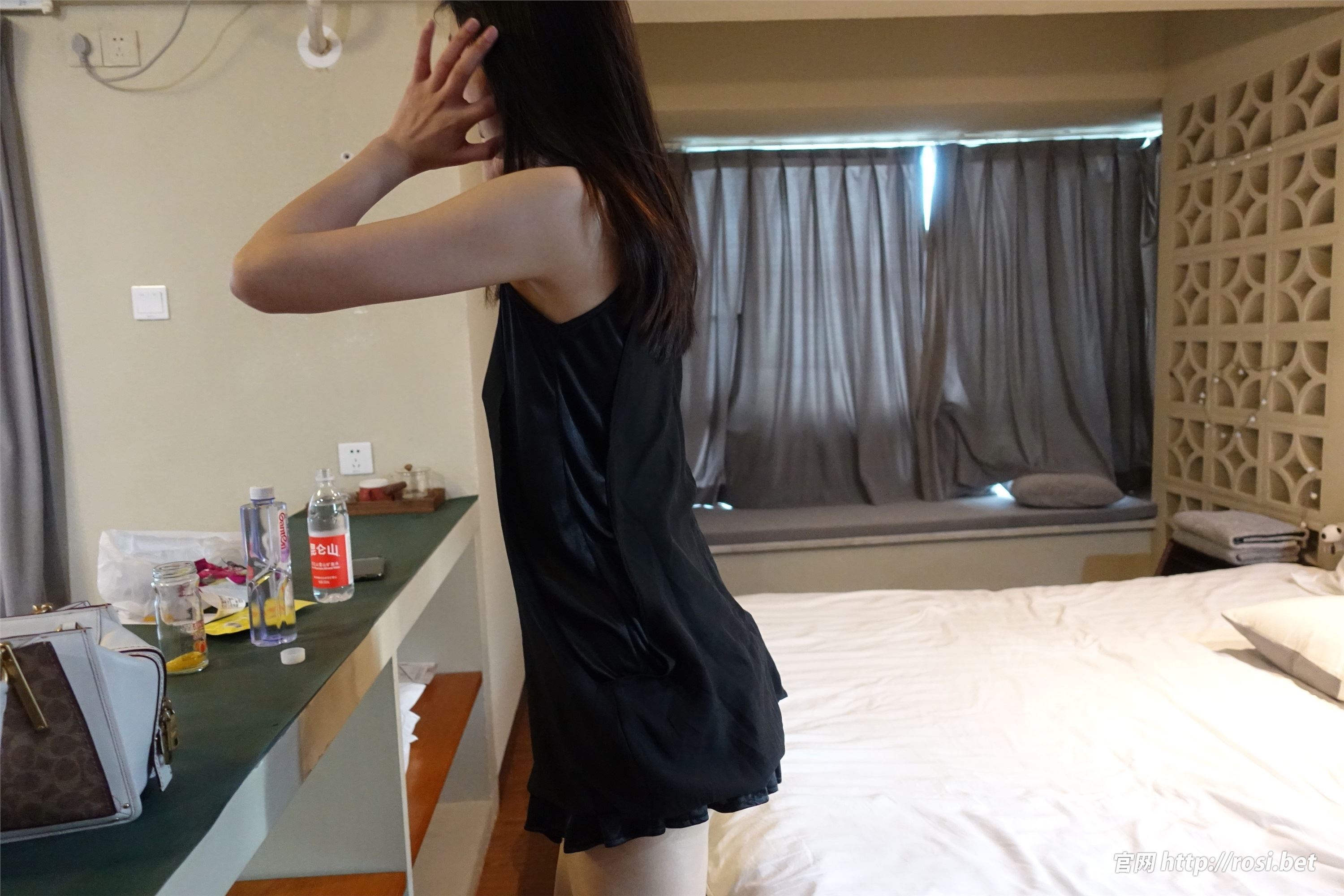 图片[2]-ROSI写真期2023.10.23期N第4340-秀人网