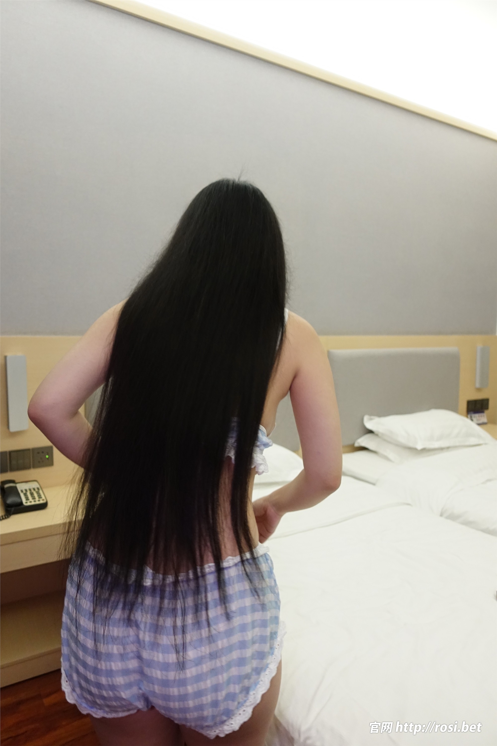 图片[2]-ROSI写真期2023.10.24期N第4341-秀人网