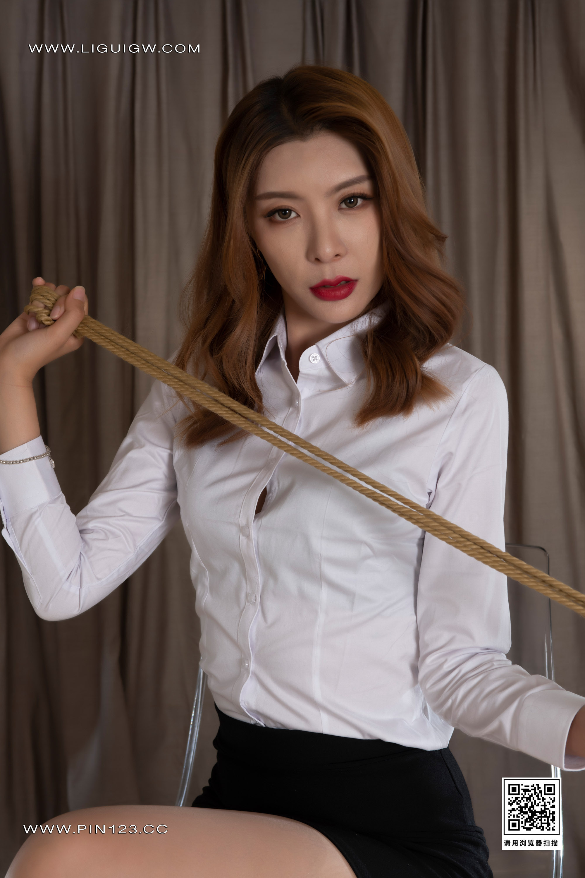 Ligui丽柜期2023.12.14期OL紧缚期克拉拉-秀人网