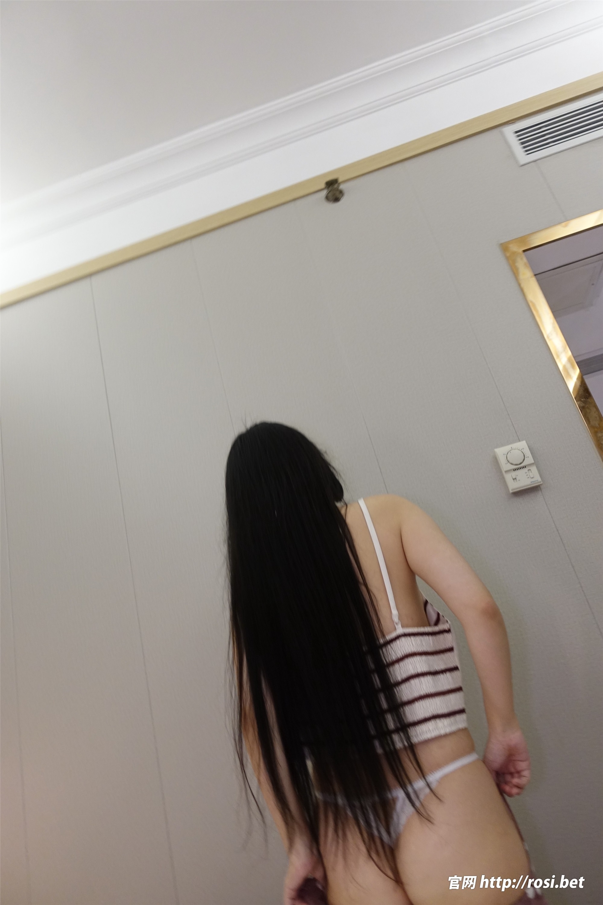 图片[2]-ROSI写真期2023.11.12期N第4360-秀人网