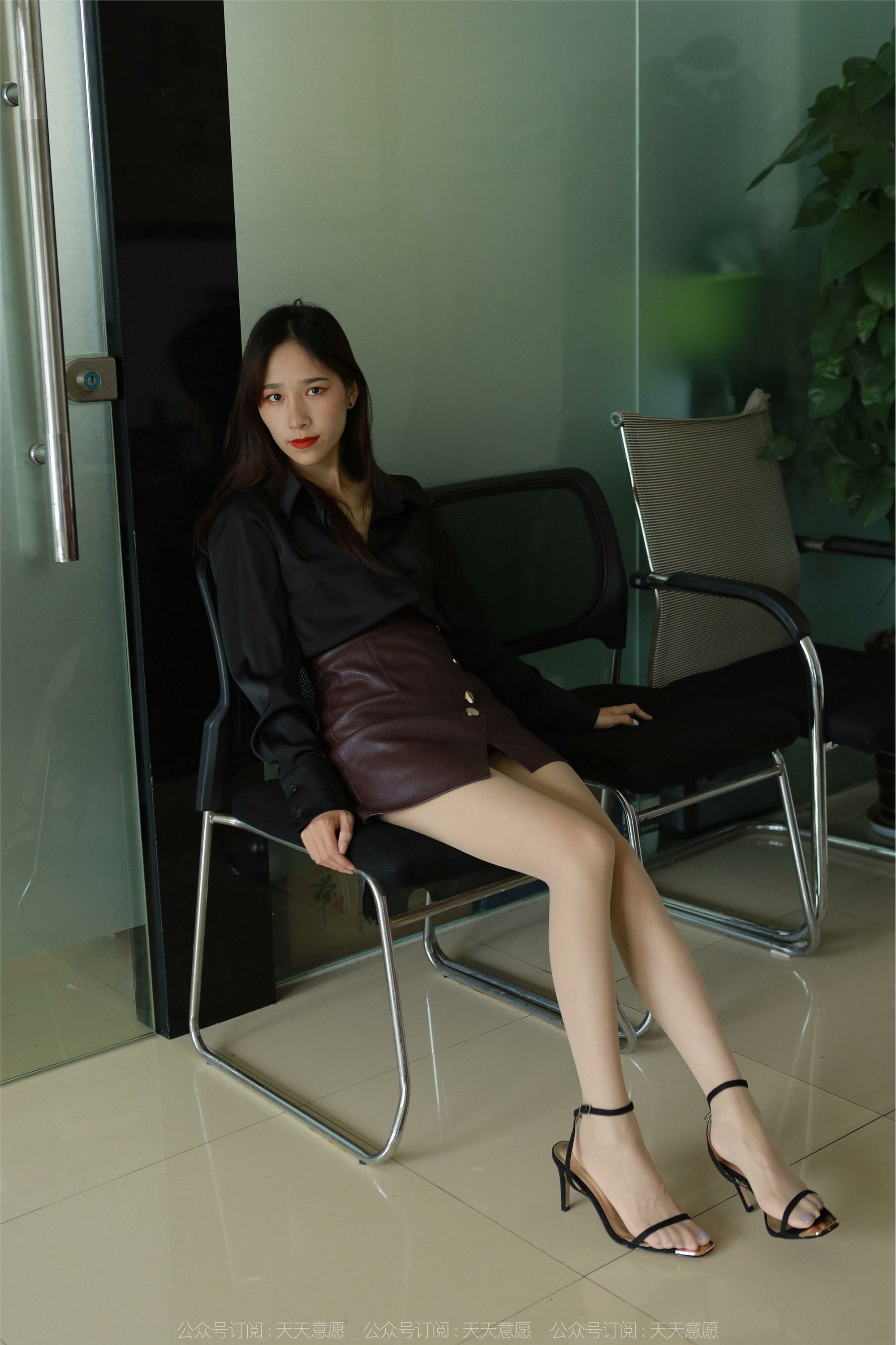 图片[5]-IESS异思趣向期期2022.07.29期丝享家期1162：美子《办公室的温情》-秀人网