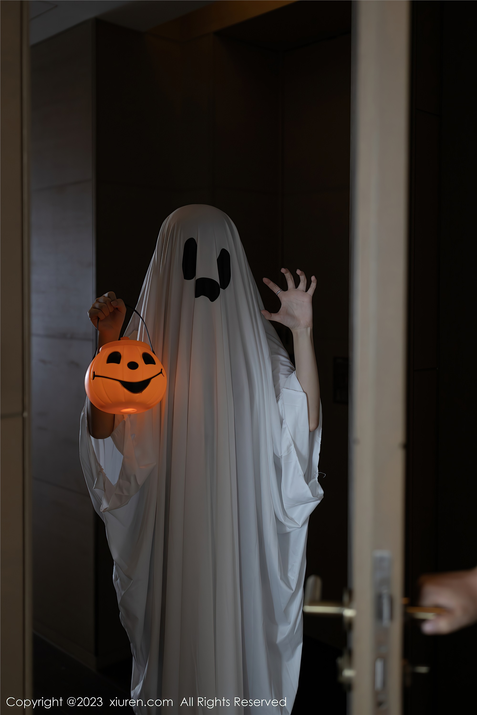 图片[2]-Xiuren秀人网期2023.11.10期N第7649期幼幼-秀人网