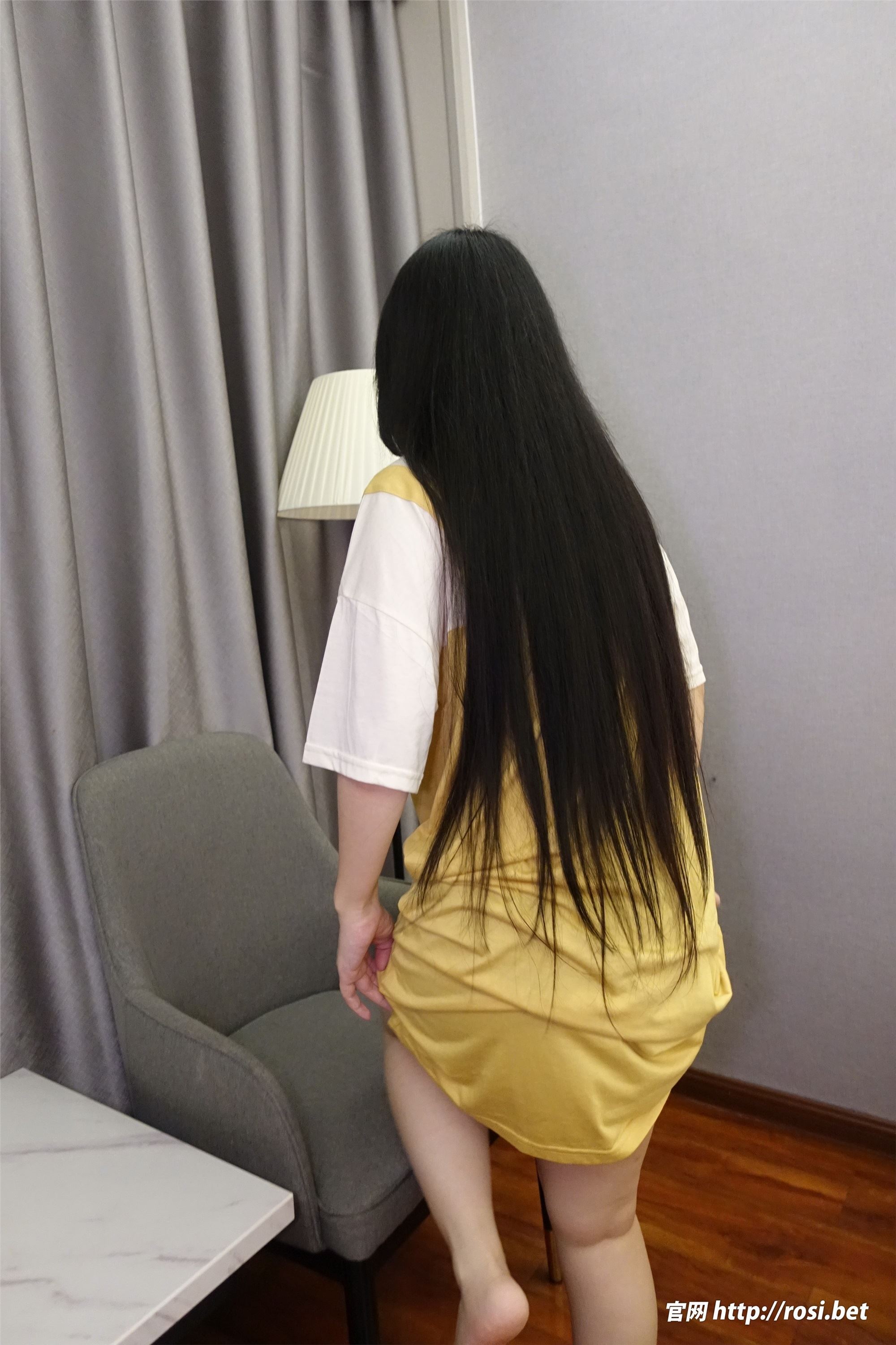 图片[4]-ROSI写真期2023.12.03期N第4381-秀人网